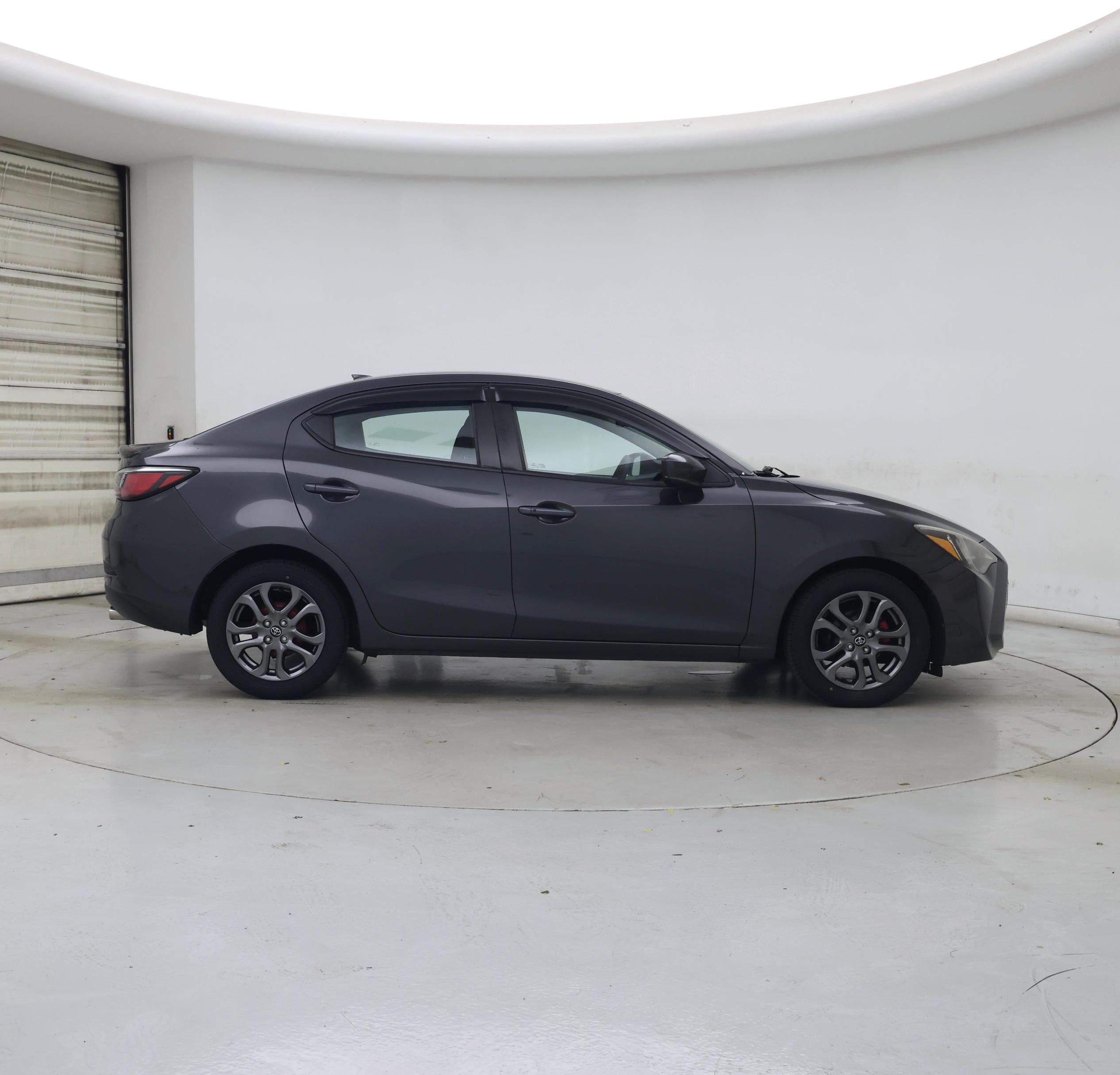 Thumbnail: 2019 Toyota Yaris - 7