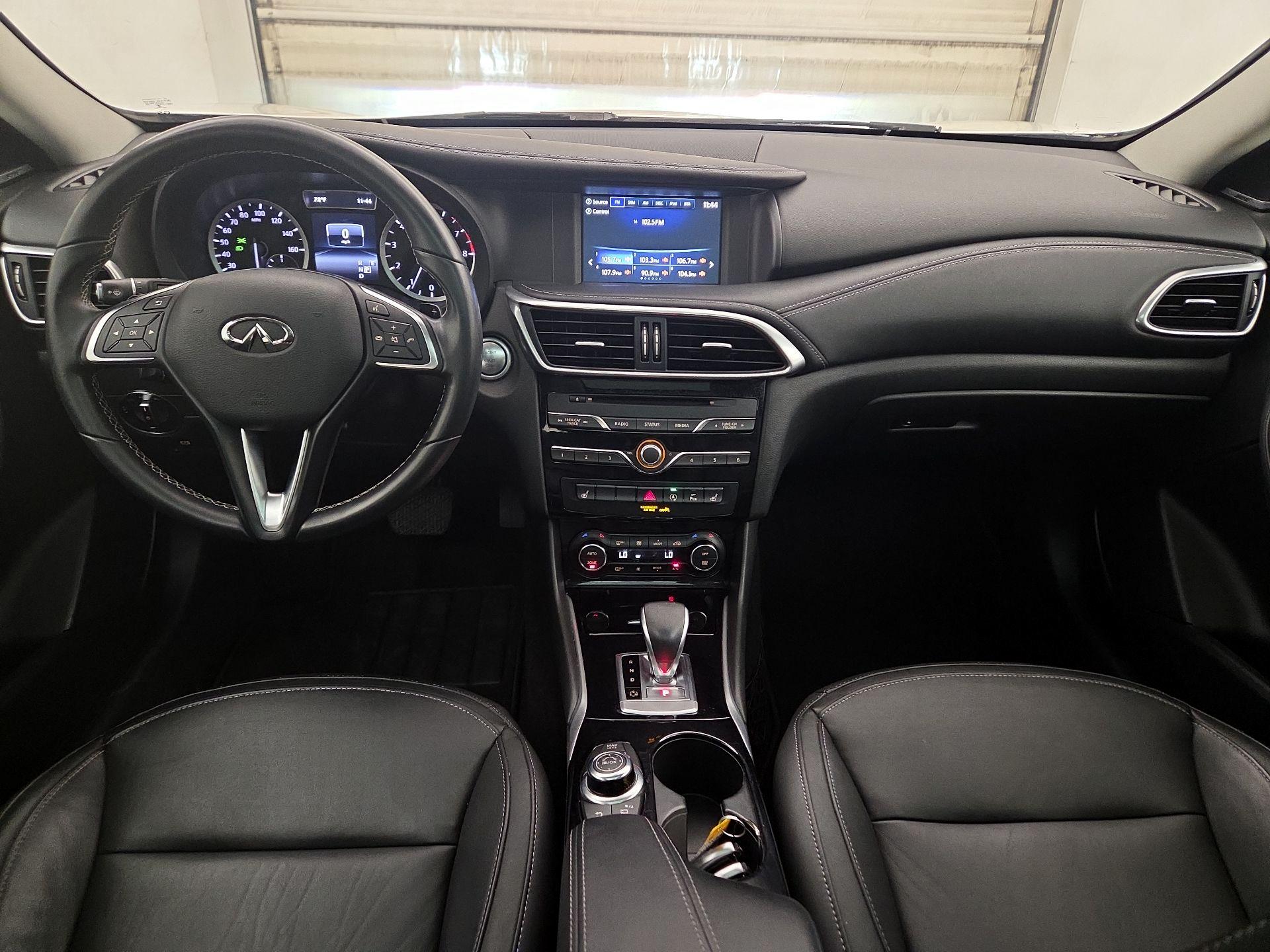 Thumbnail: 2018 INFINITI QX30 - 9
