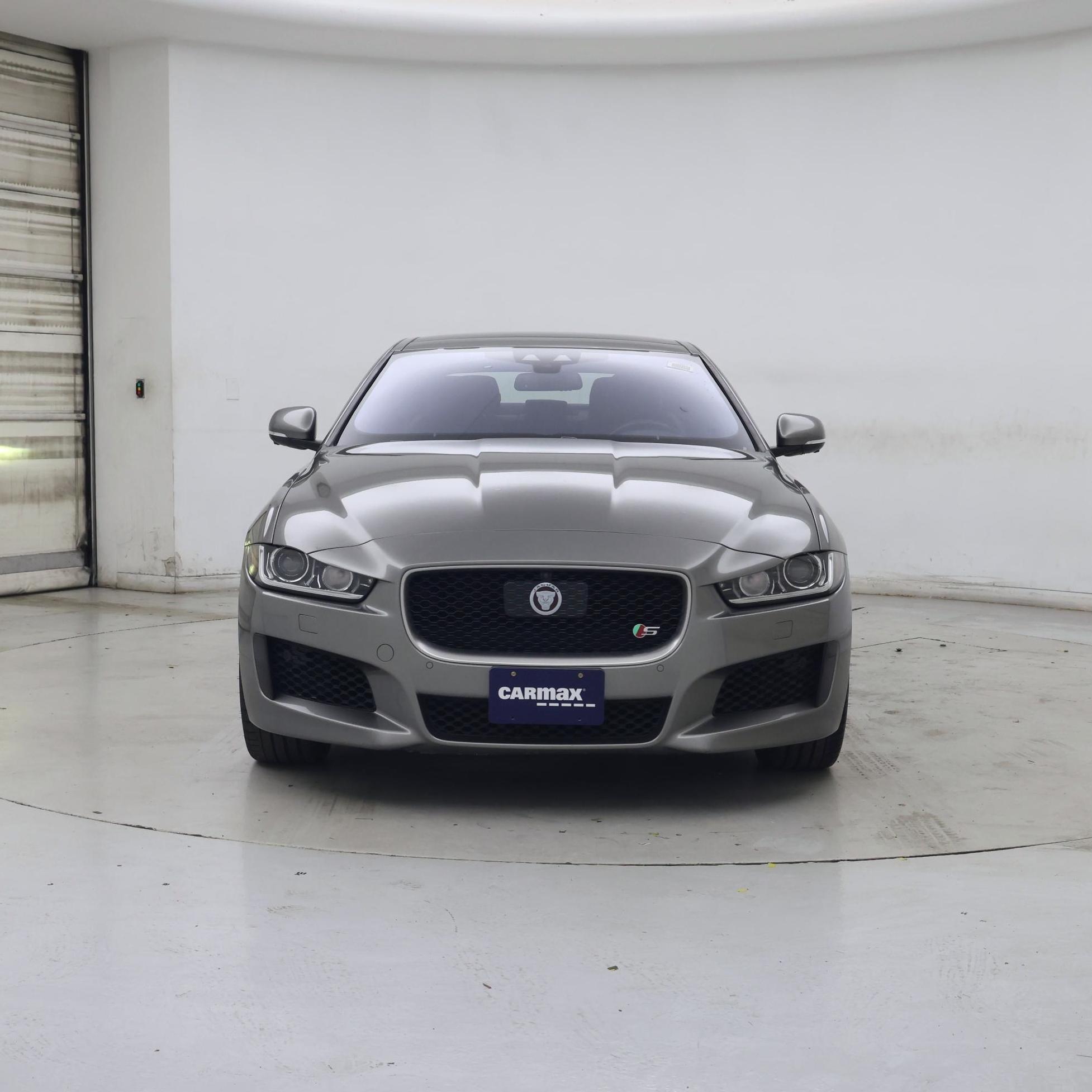 Thumbnail: 2018 Jaguar XE - 5