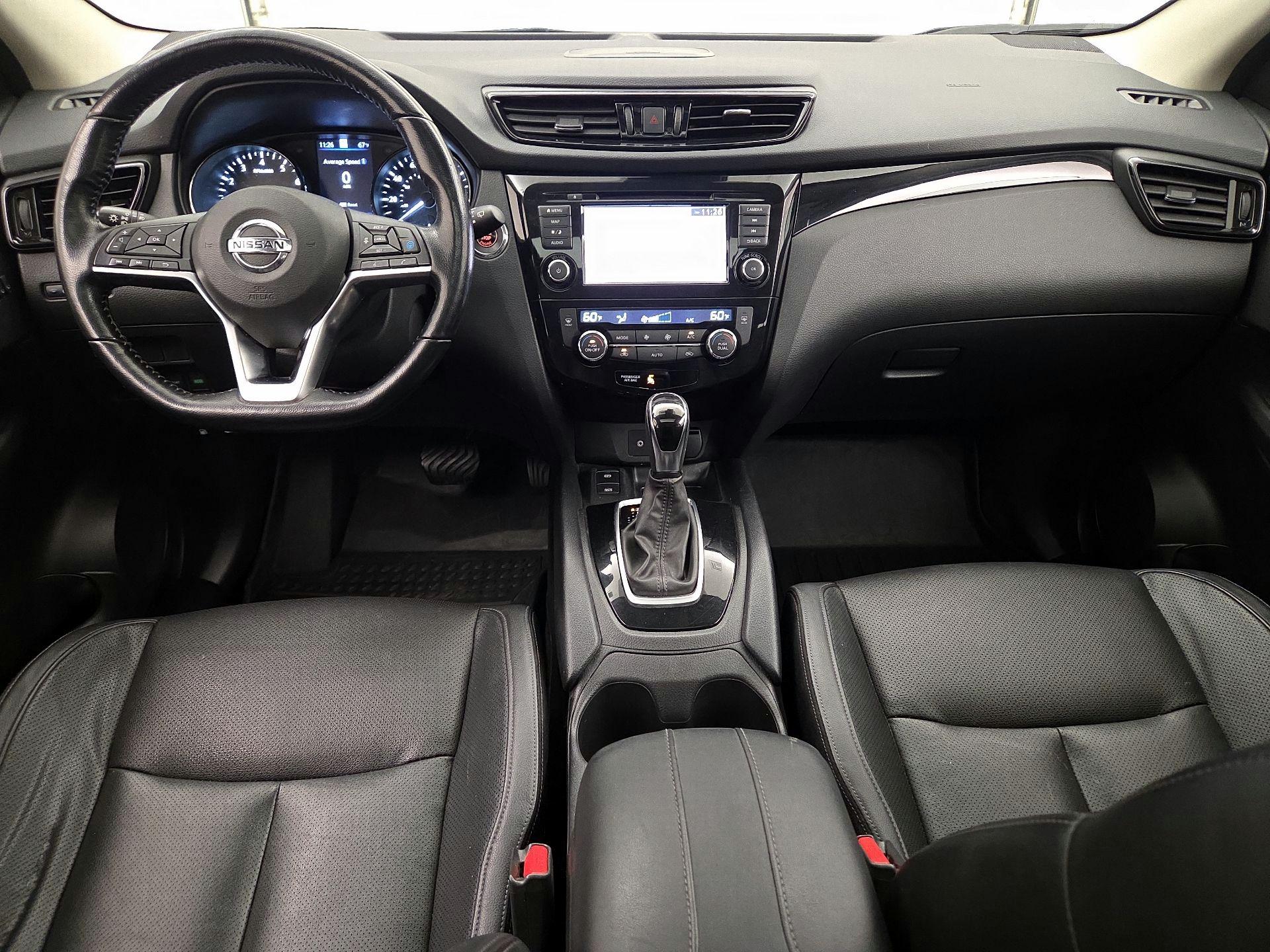 Thumbnail: 2021 Nissan Rogue Sport - 9