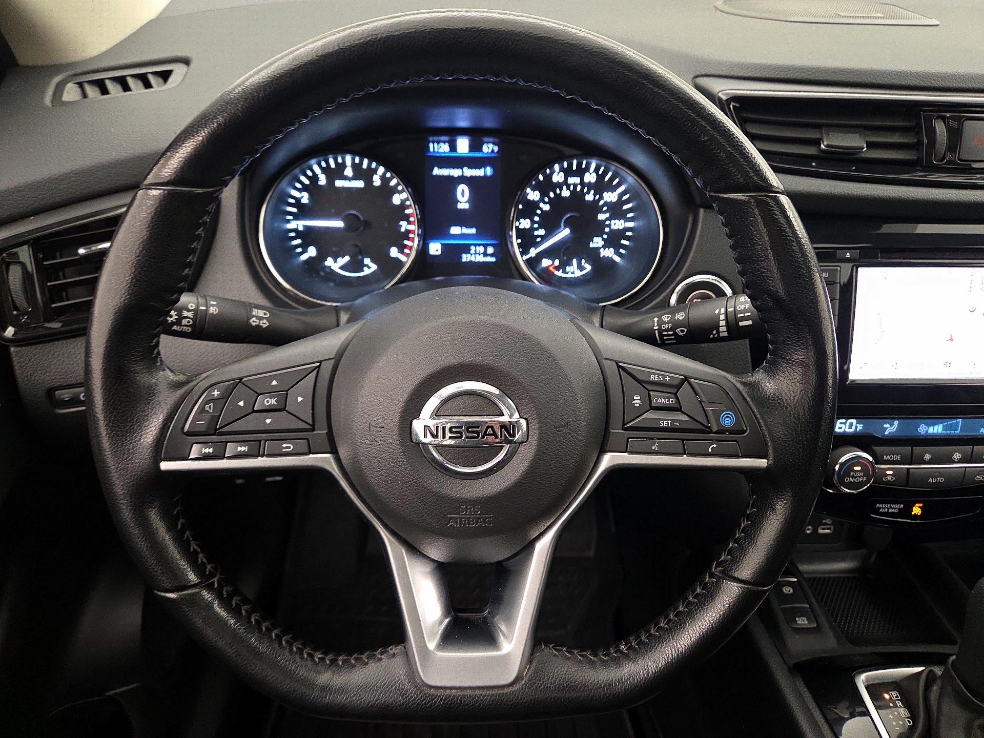 Thumbnail: 2021 Nissan Rogue Sport - 10