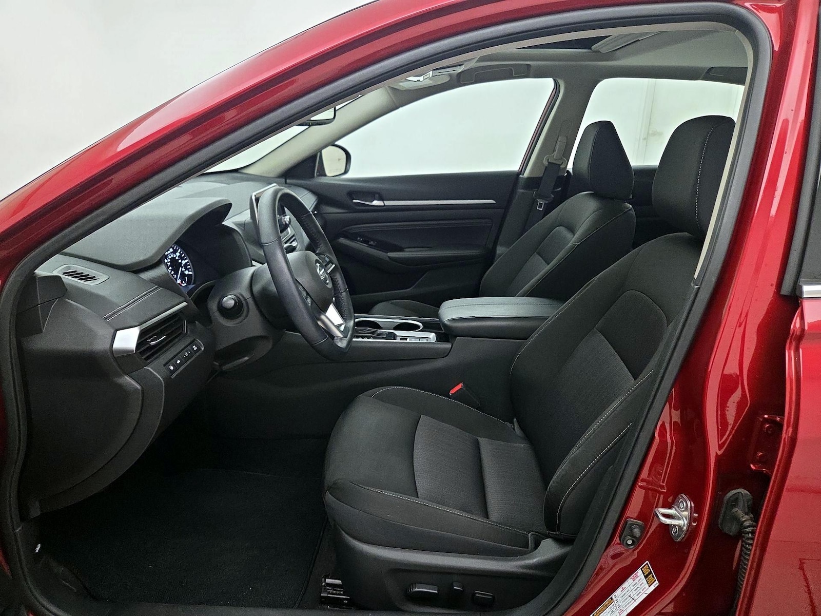 2020 Nissan Altima SV - Photo 12