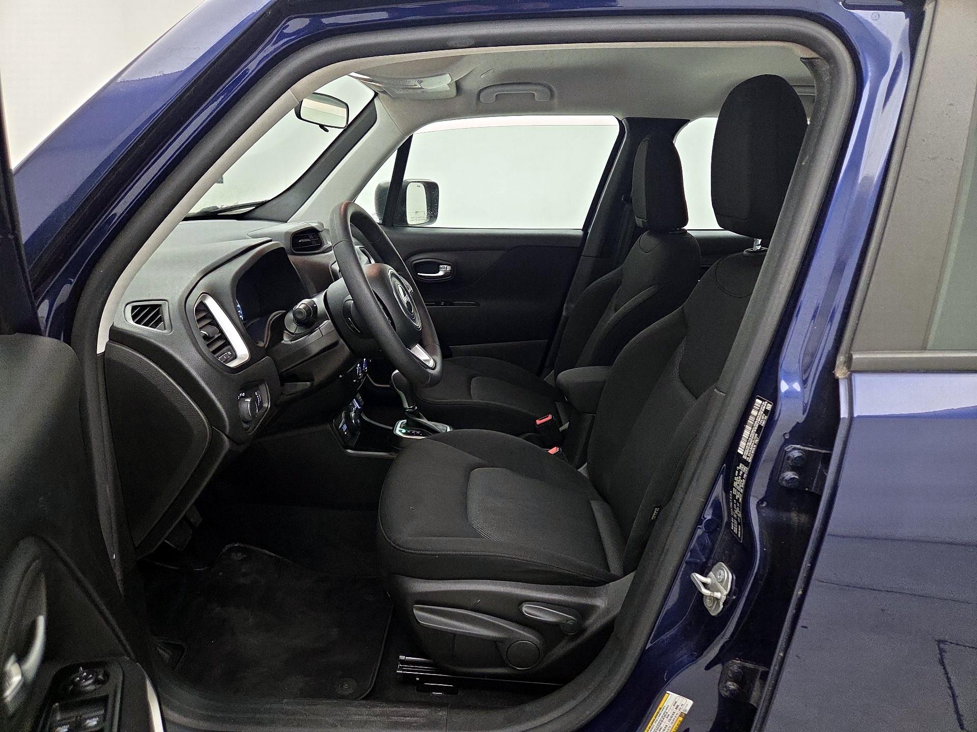 Thumbnail: 2020 Jeep Renegade - 11