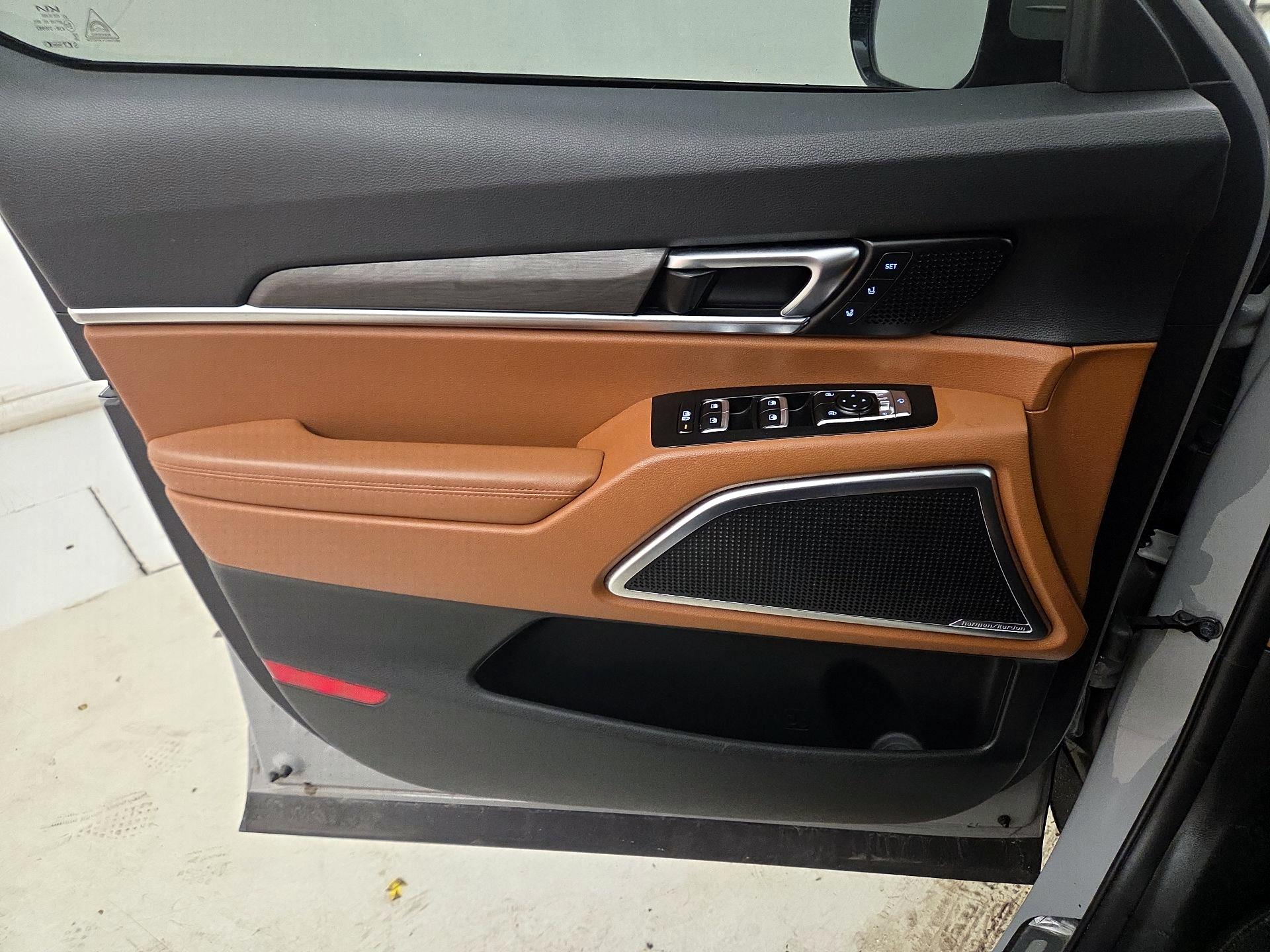 Thumbnail: 2023 Kia Telluride - 12