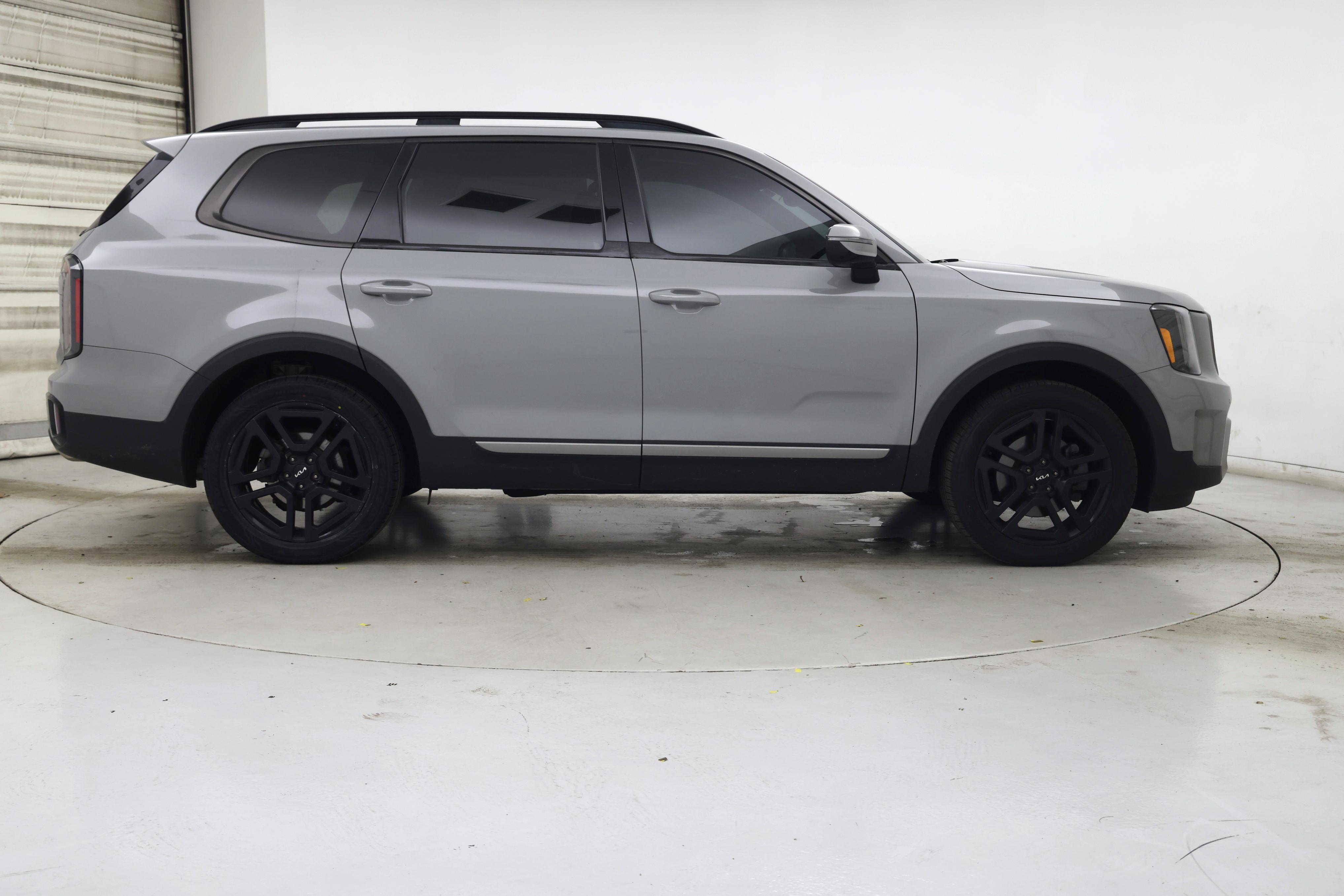 Thumbnail: 2023 Kia Telluride - 7