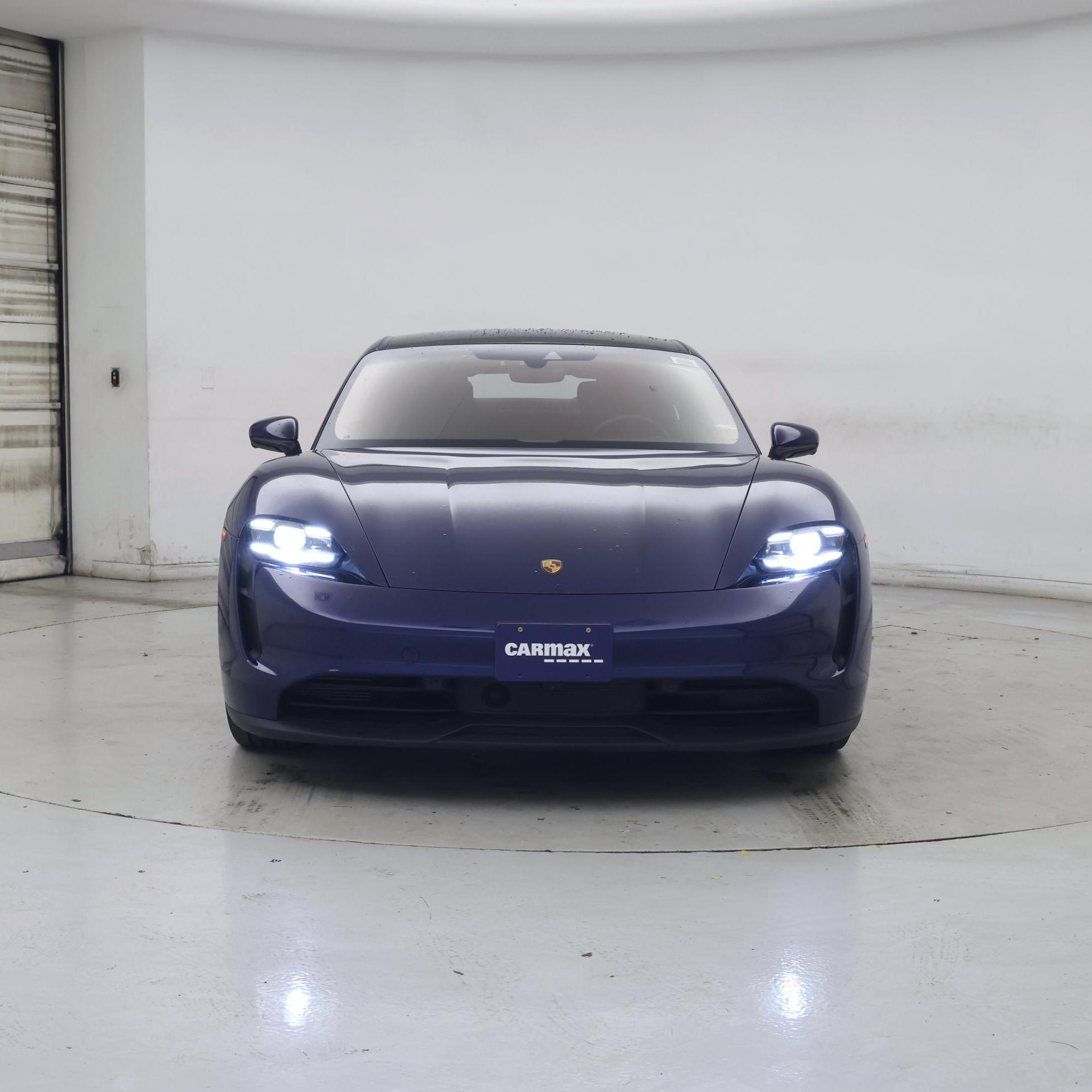 Thumbnail: 2021 Porsche Taycan - 5