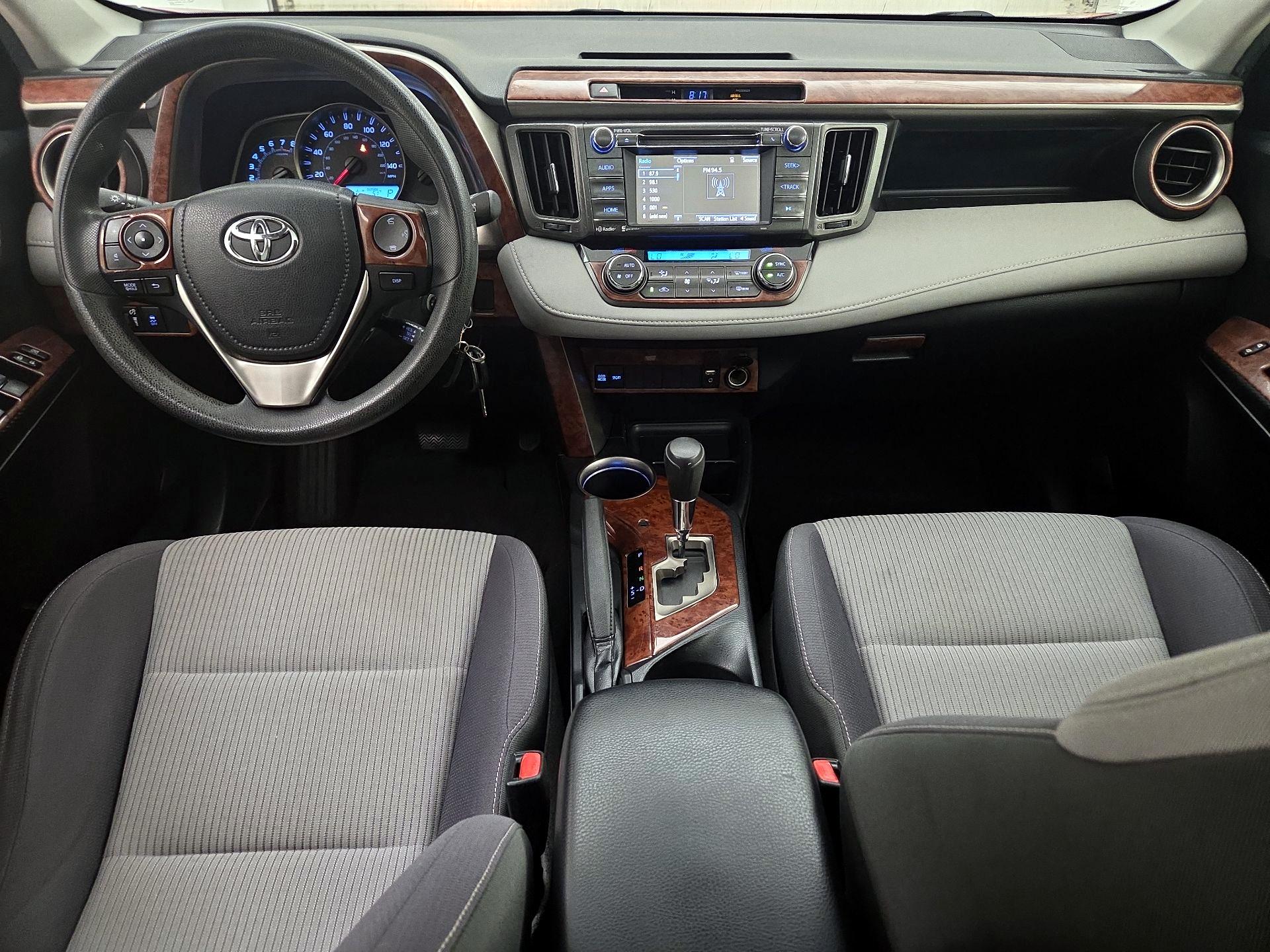 Thumbnail: 2014 Toyota RAV4 - 9