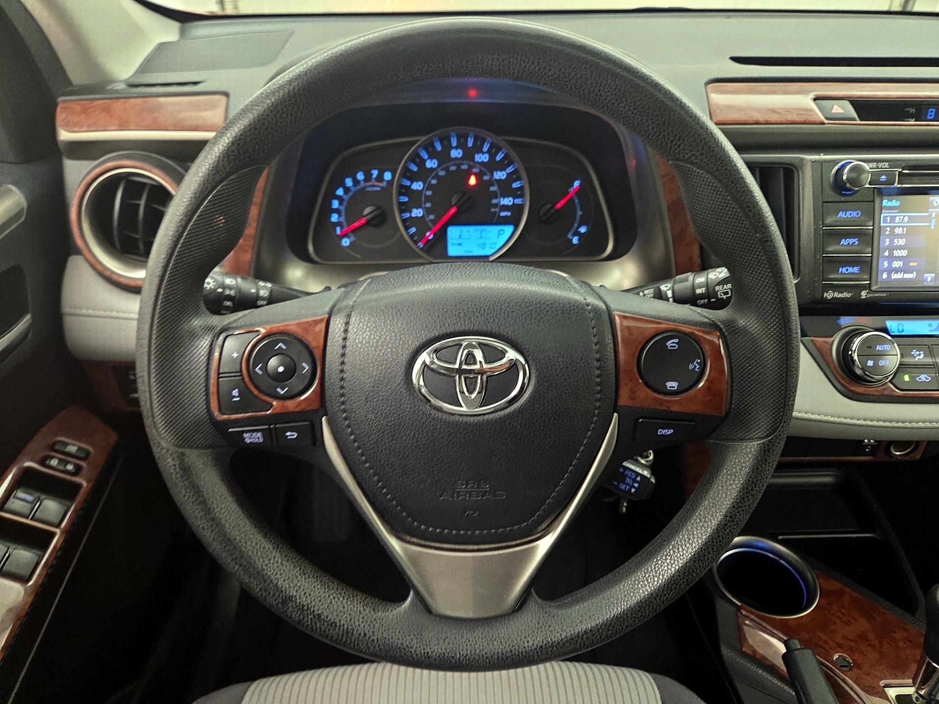 Thumbnail: 2014 Toyota RAV4 - 10