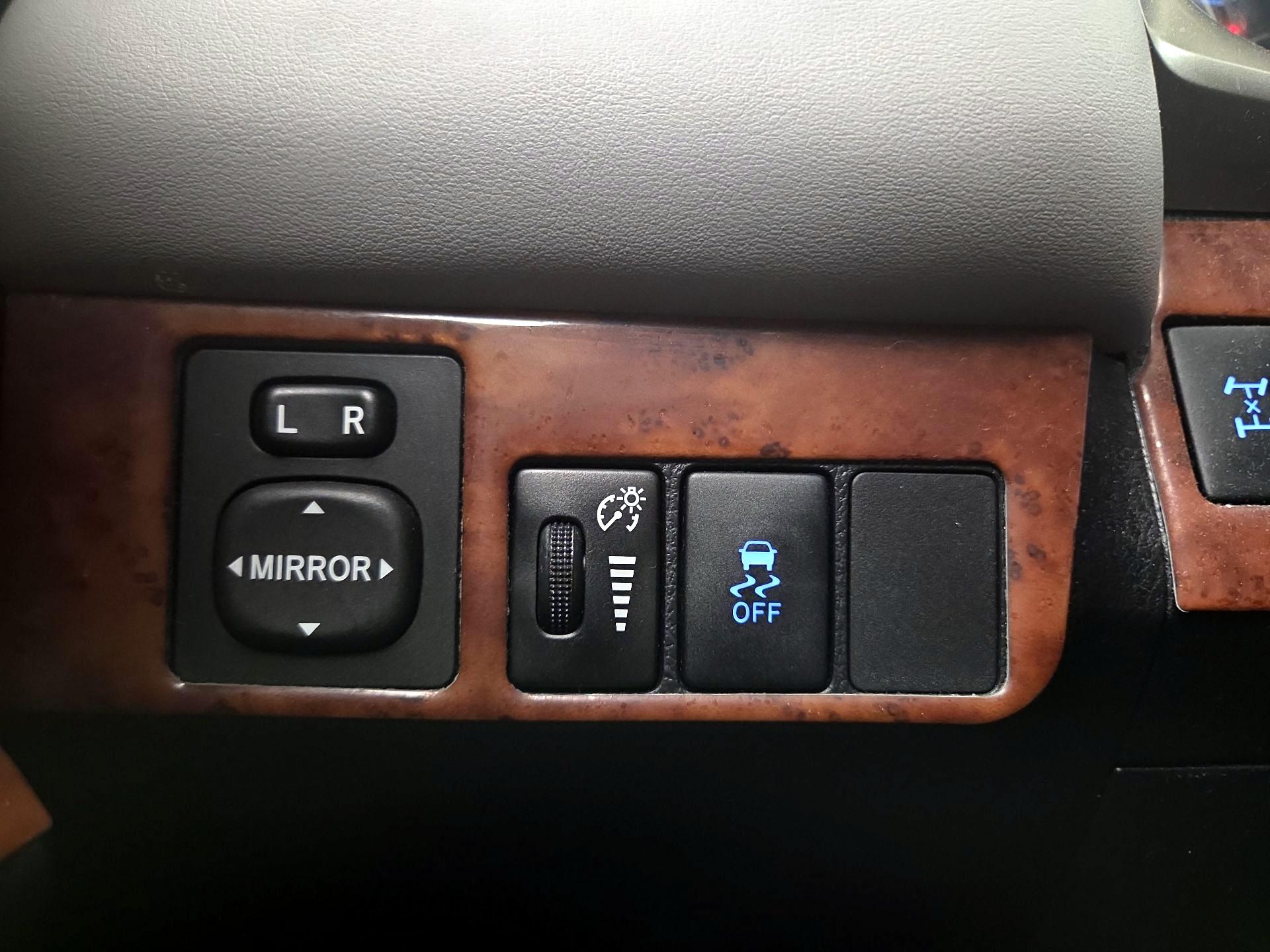 Thumbnail: 2014 Toyota RAV4 - 13