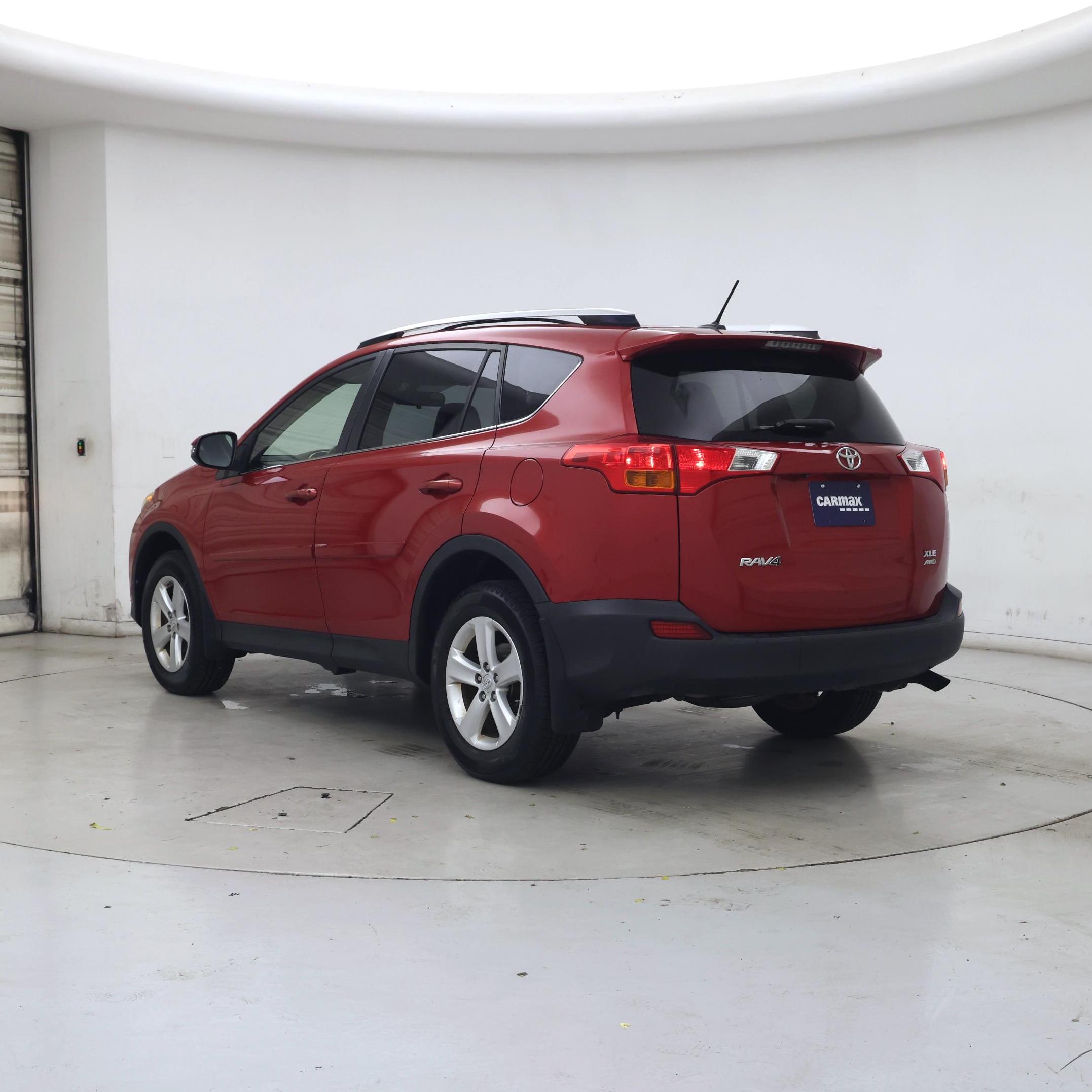 Thumbnail: 2014 Toyota RAV4 - 2