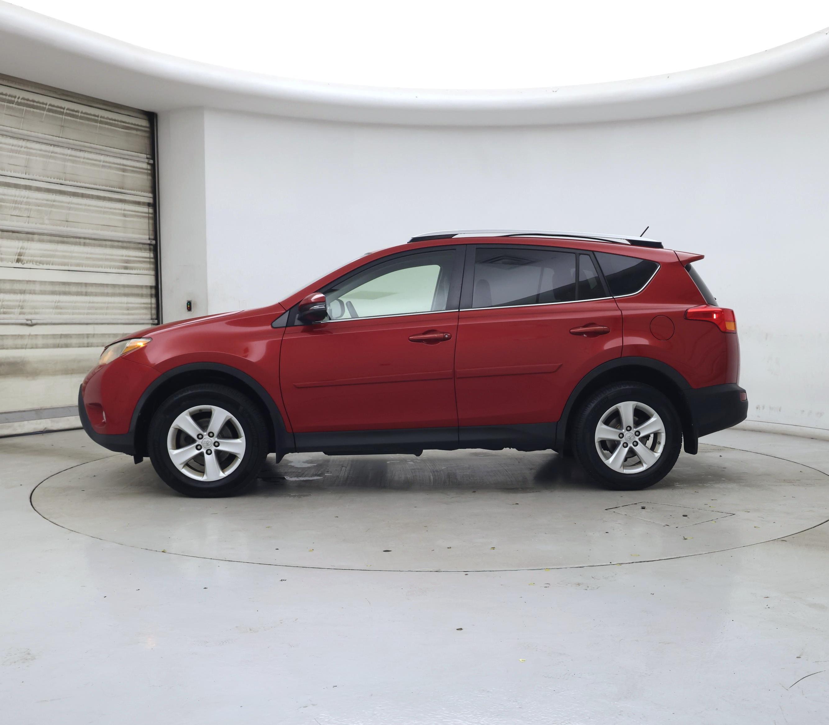 Thumbnail: 2014 Toyota RAV4 - 3