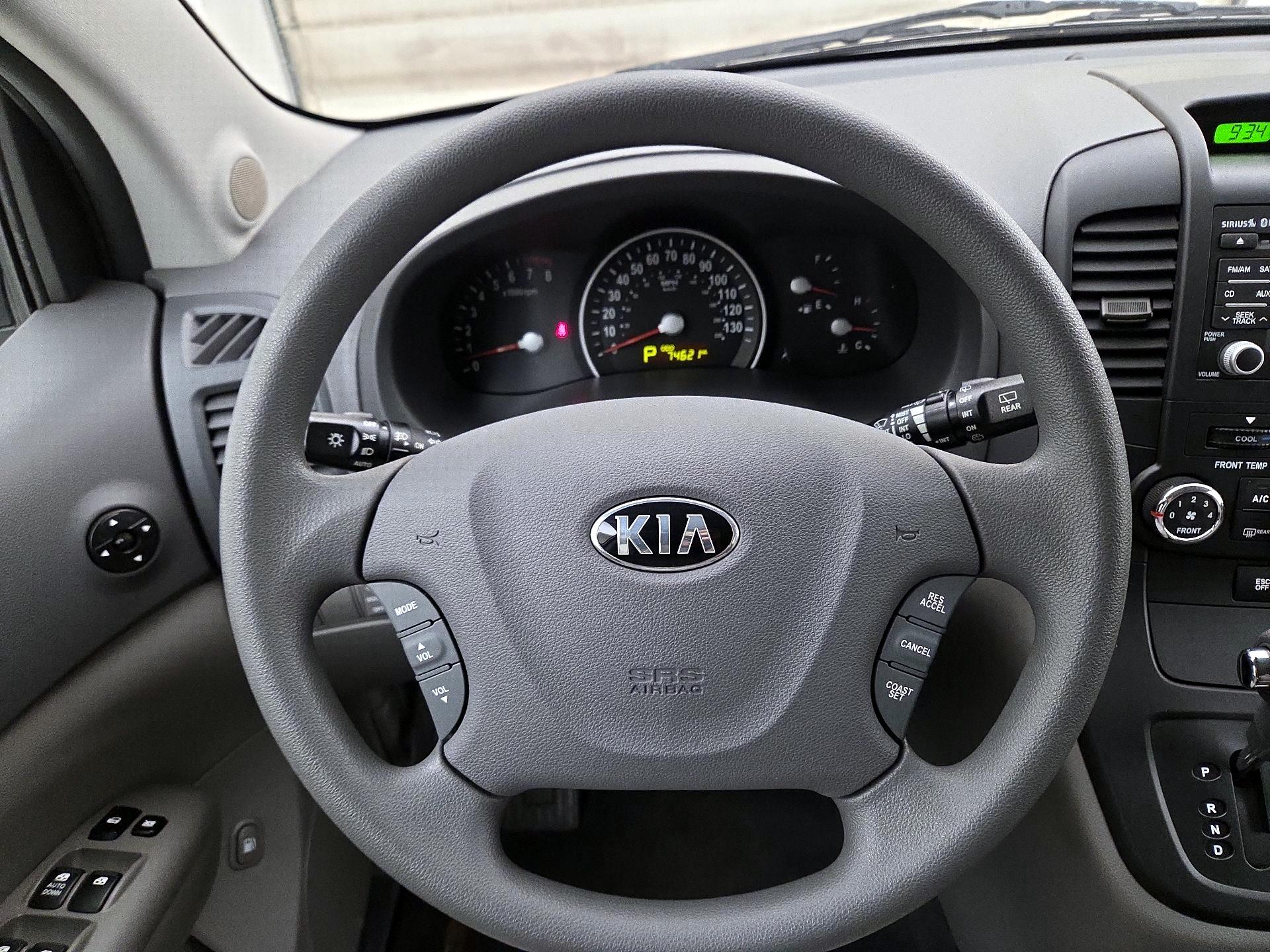 Thumbnail: 2014 Kia Sedona - 10