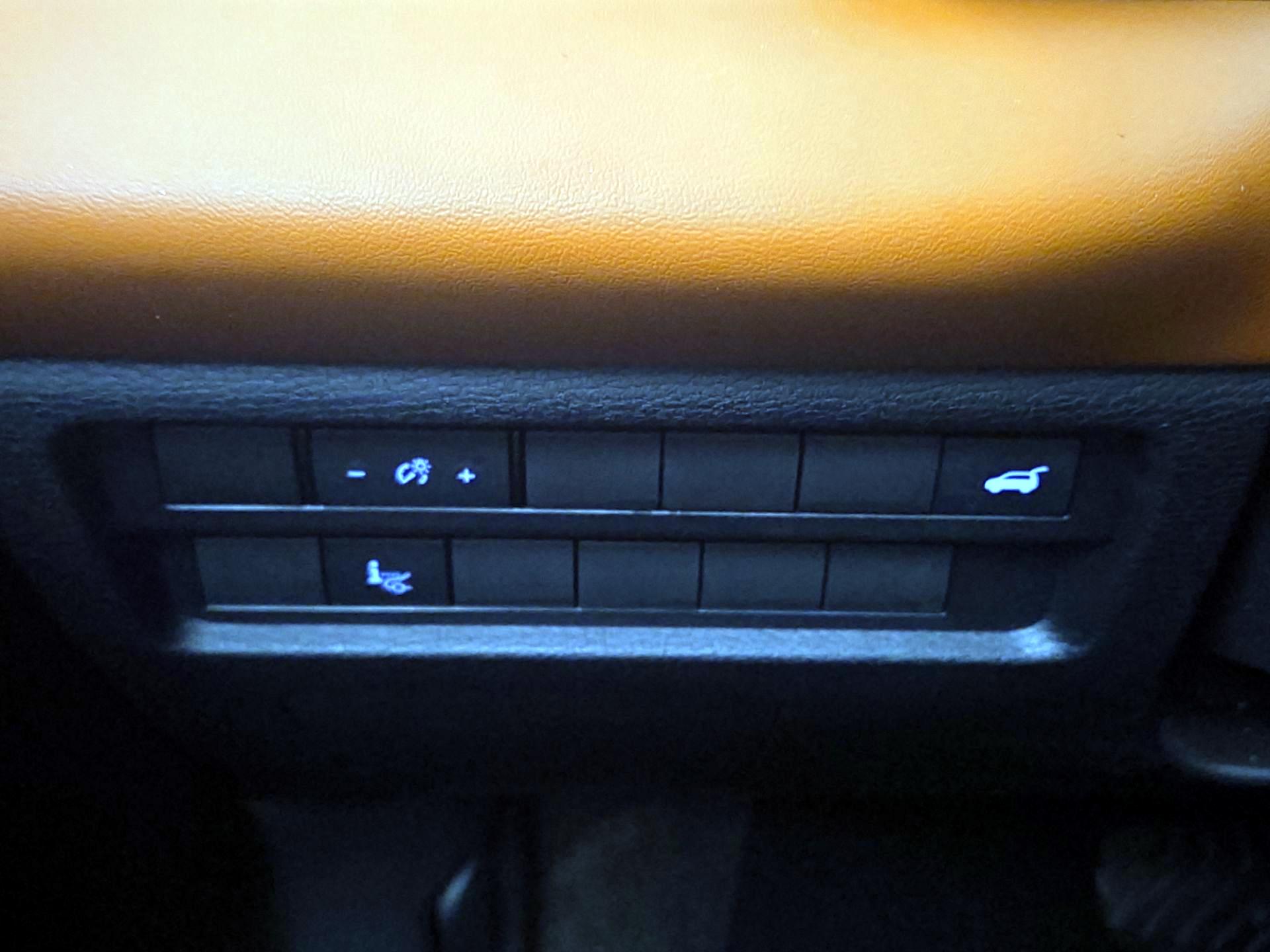 Thumbnail: 2022 Mitsubishi Outlander - 13