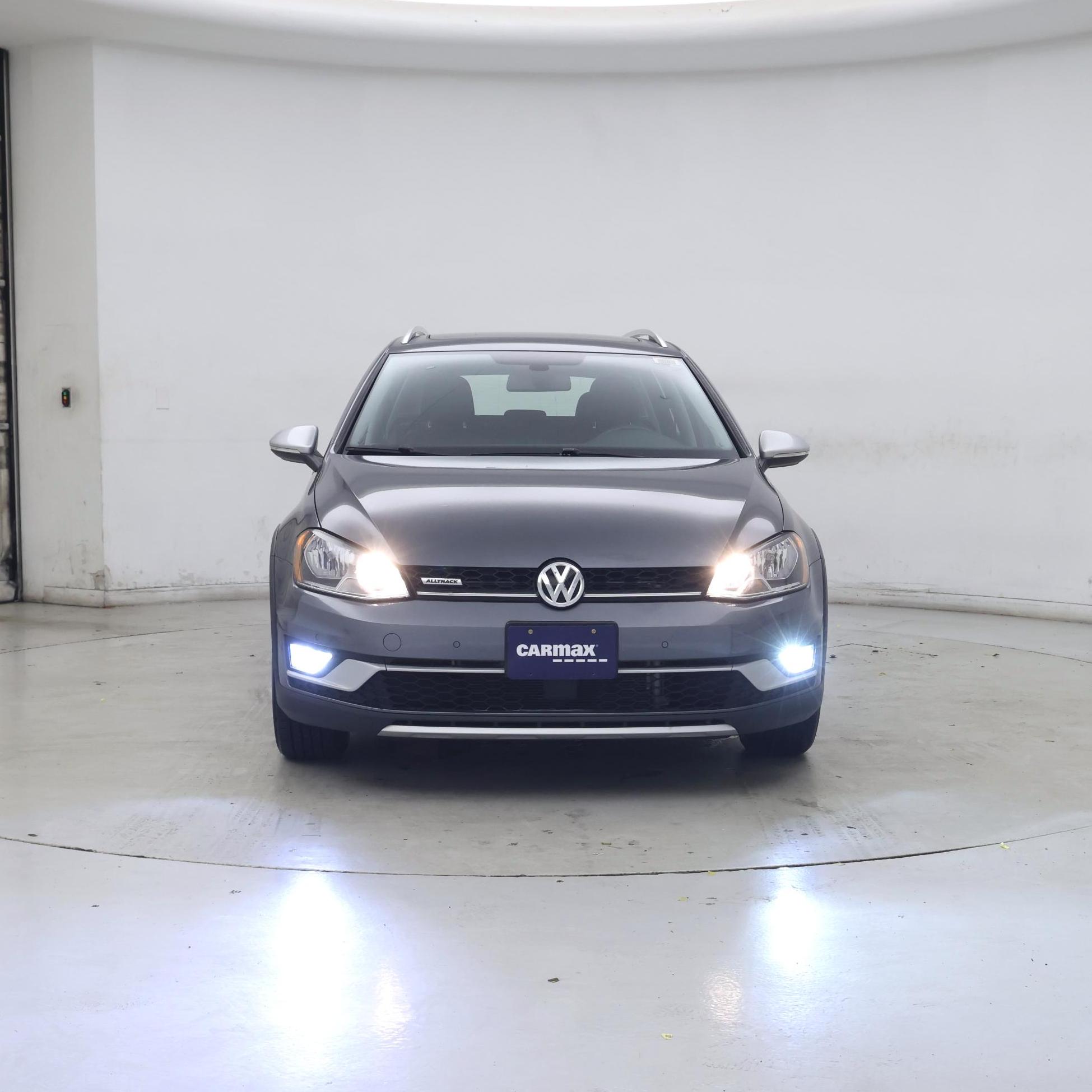 Thumbnail: 2017 Volkswagen Golf - 5