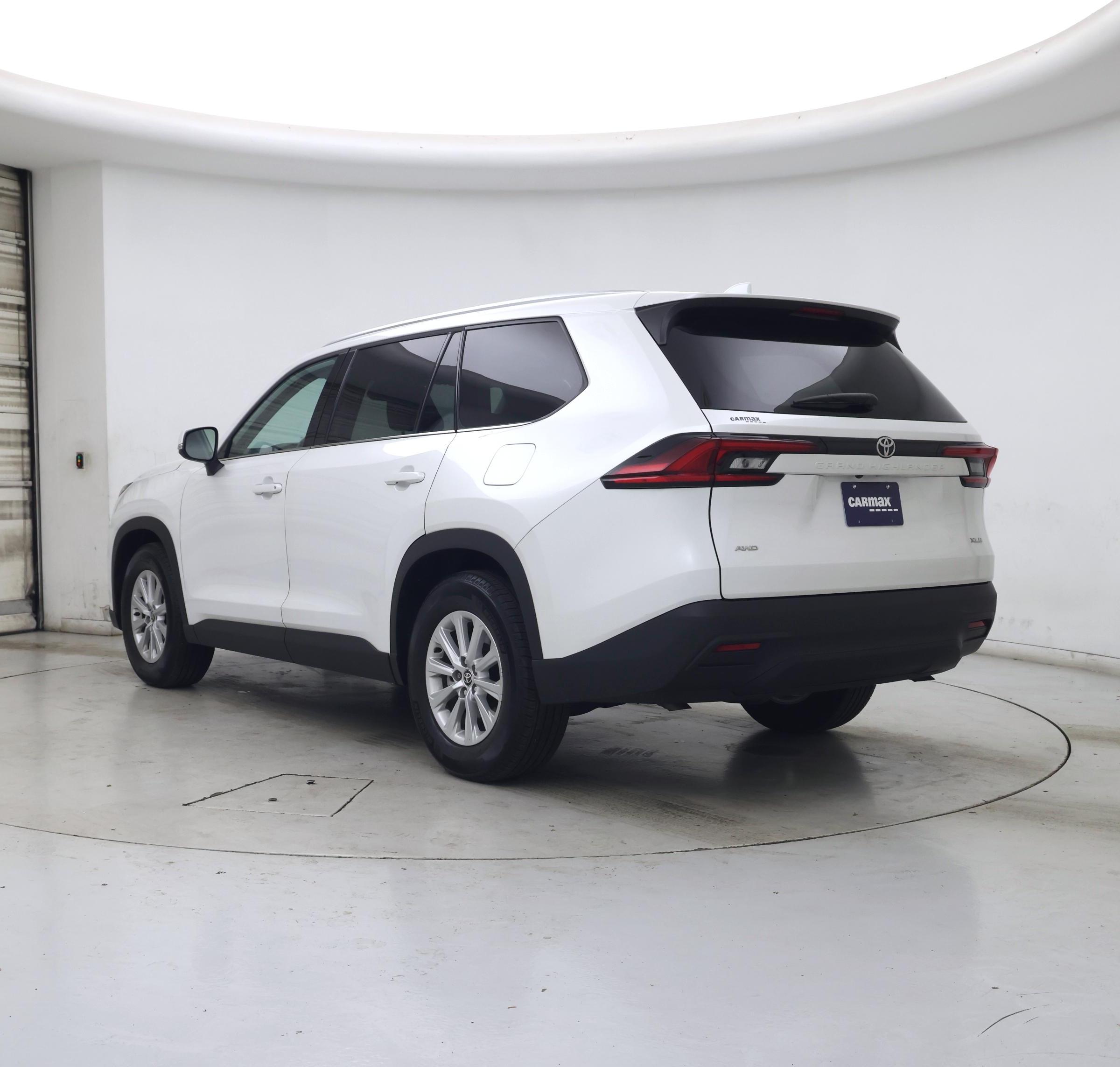 Thumbnail: 2025 Toyota Grand Highlander - 2