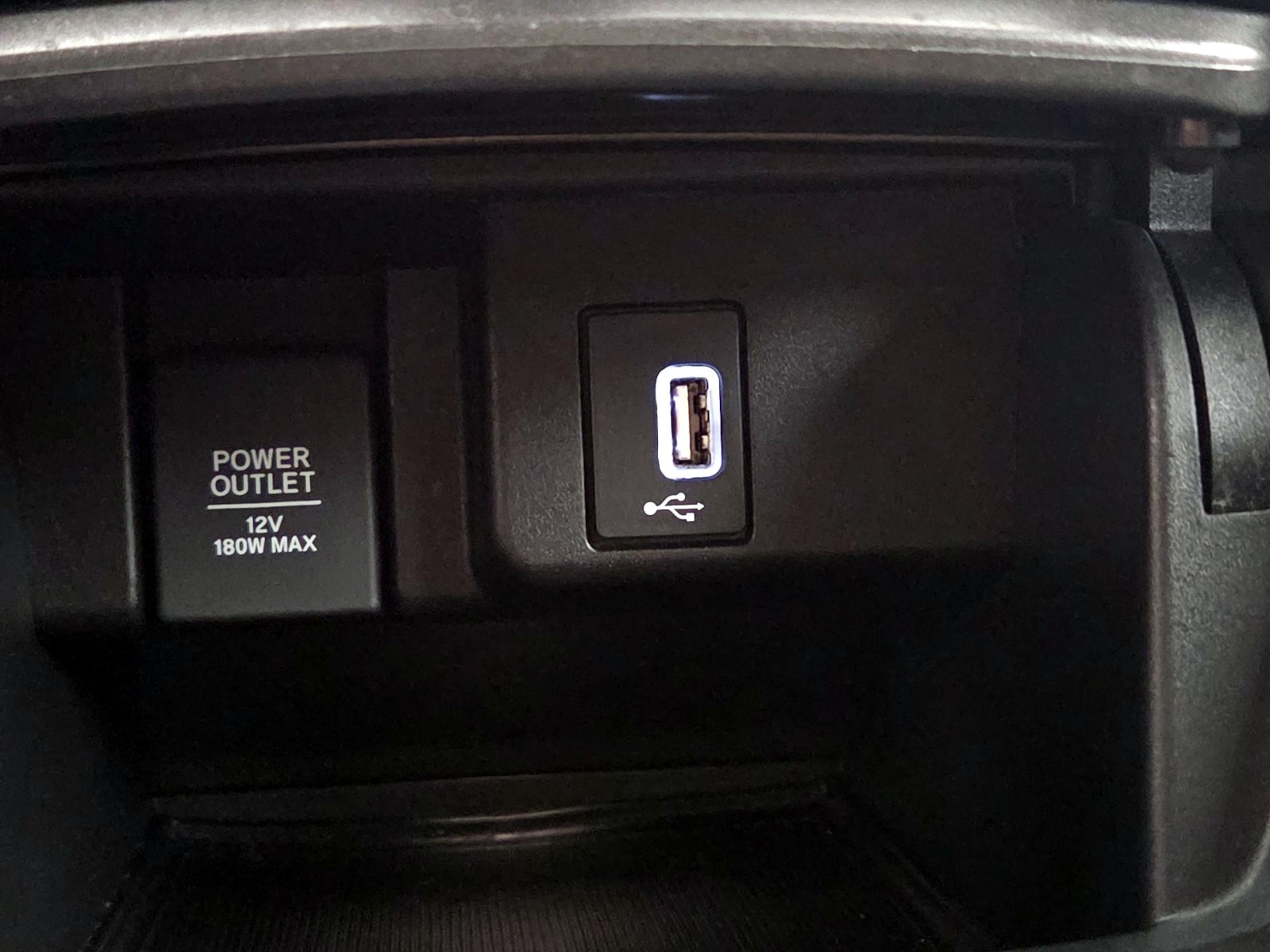 2018 Honda Accord LX - Photo 19