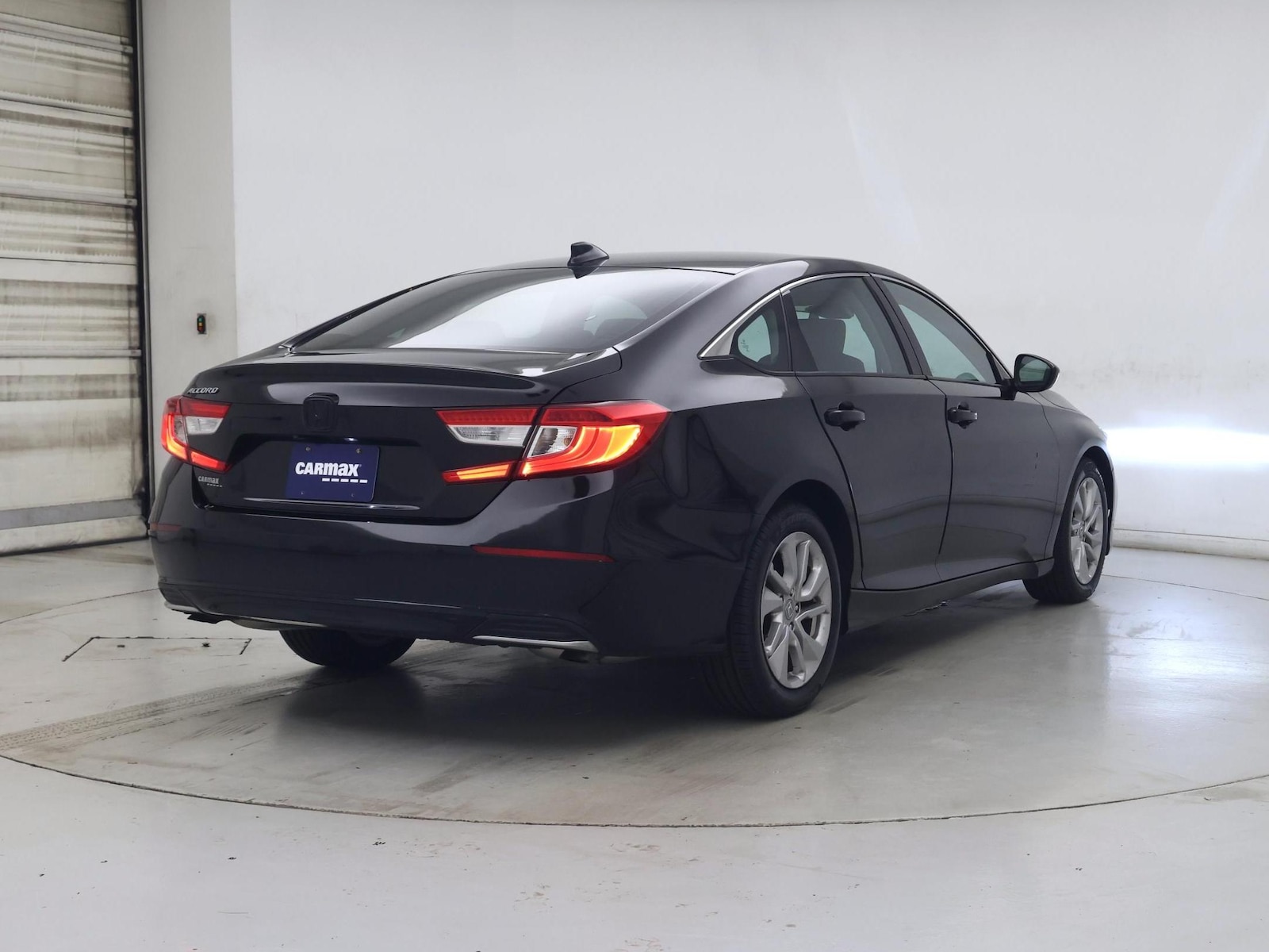 2018 Honda Accord LX - Photo 9