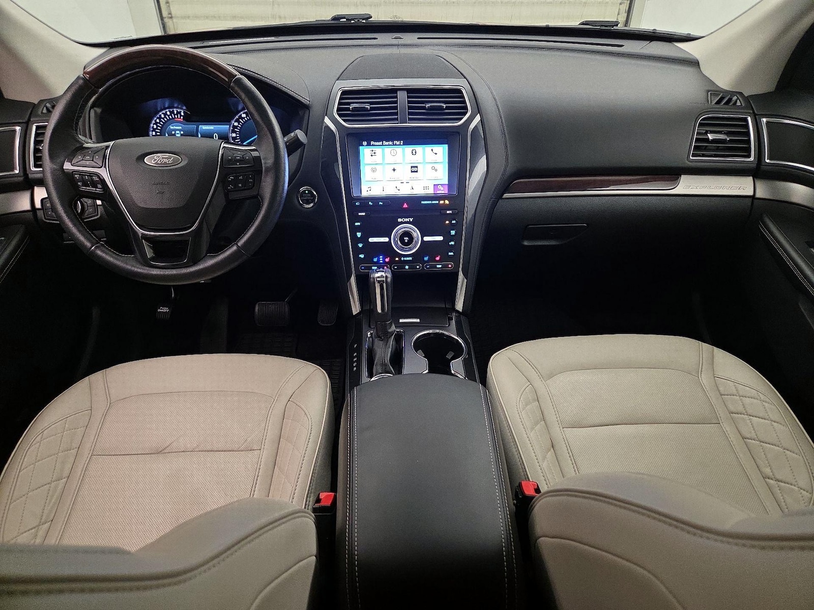 Apple CarPlay® & Android Auto™