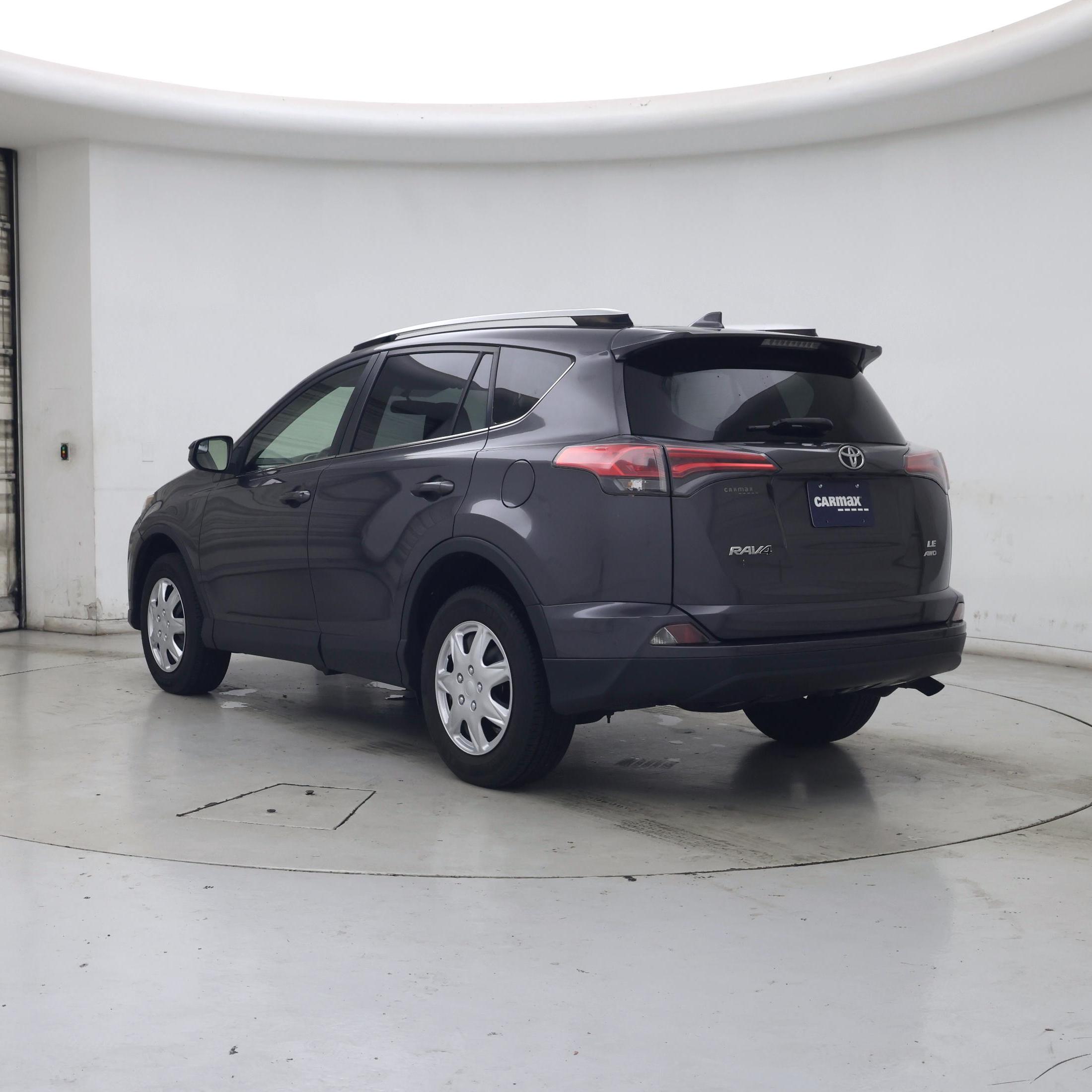 Thumbnail: 2016 Toyota RAV4 - 2