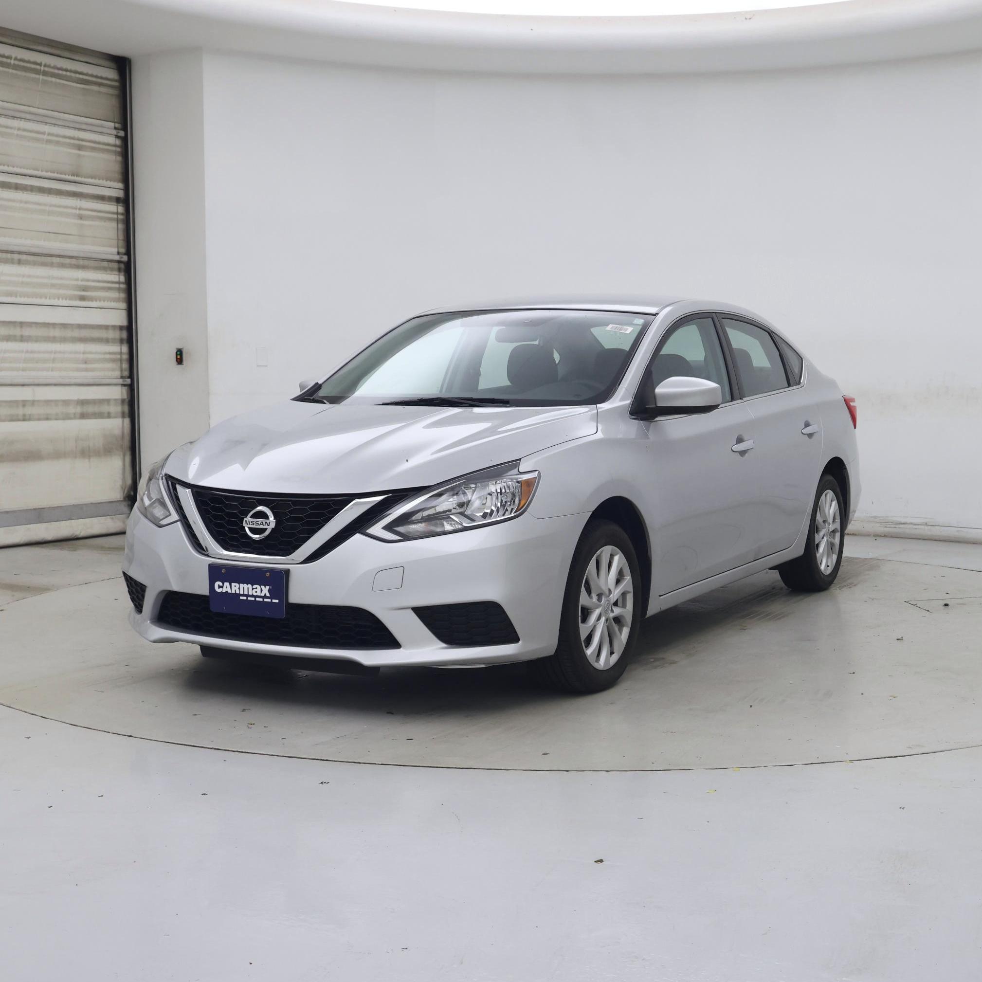 Thumbnail: 2017 Nissan Sentra - 4