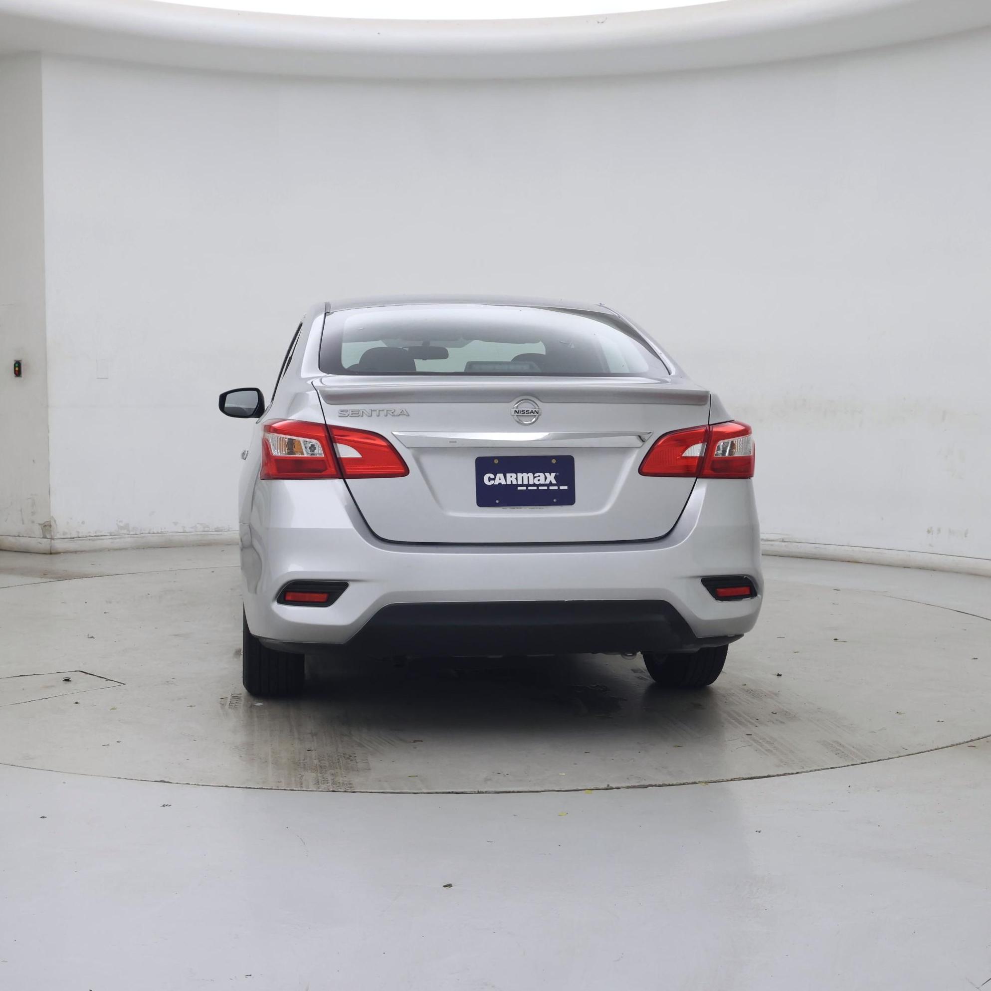 Thumbnail: 2017 Nissan Sentra - 6