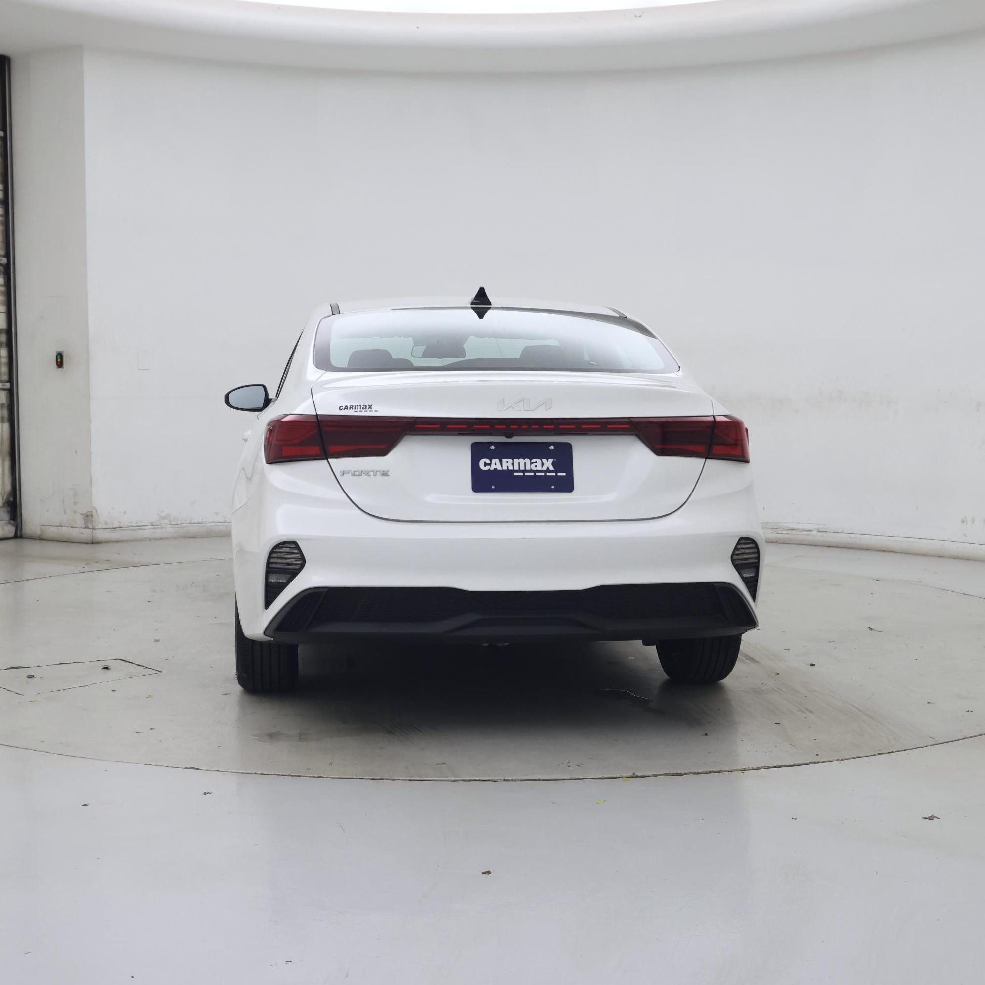Thumbnail: 2022 Kia Forte - 6