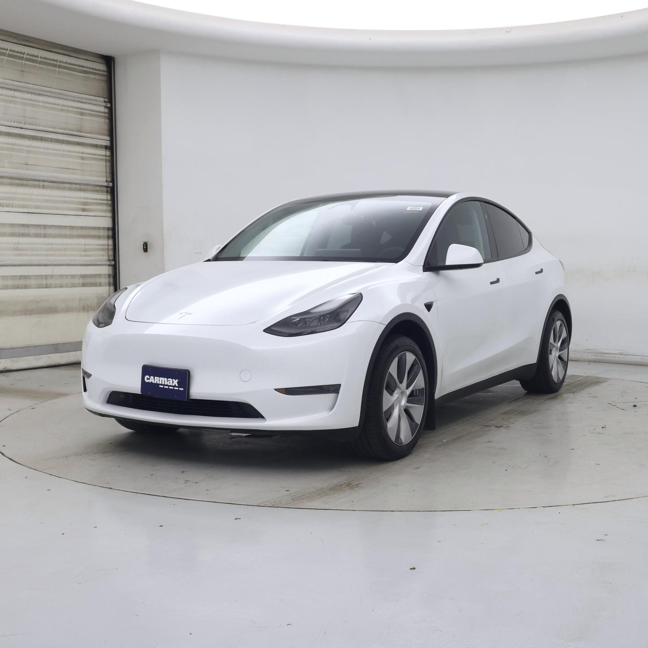 Thumbnail: 2024 Tesla Model Y - 4
