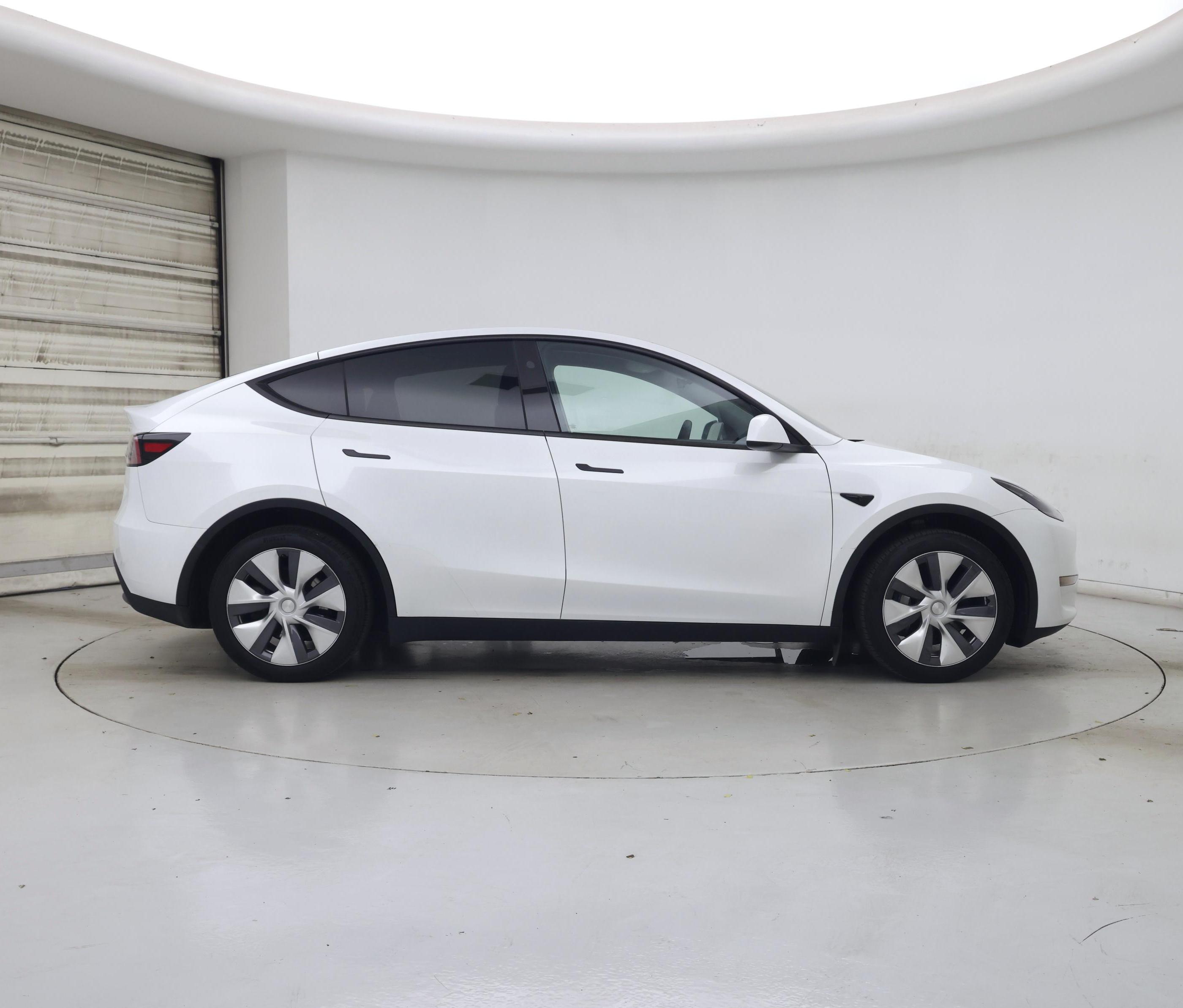 Thumbnail: 2024 Tesla Model Y - 7