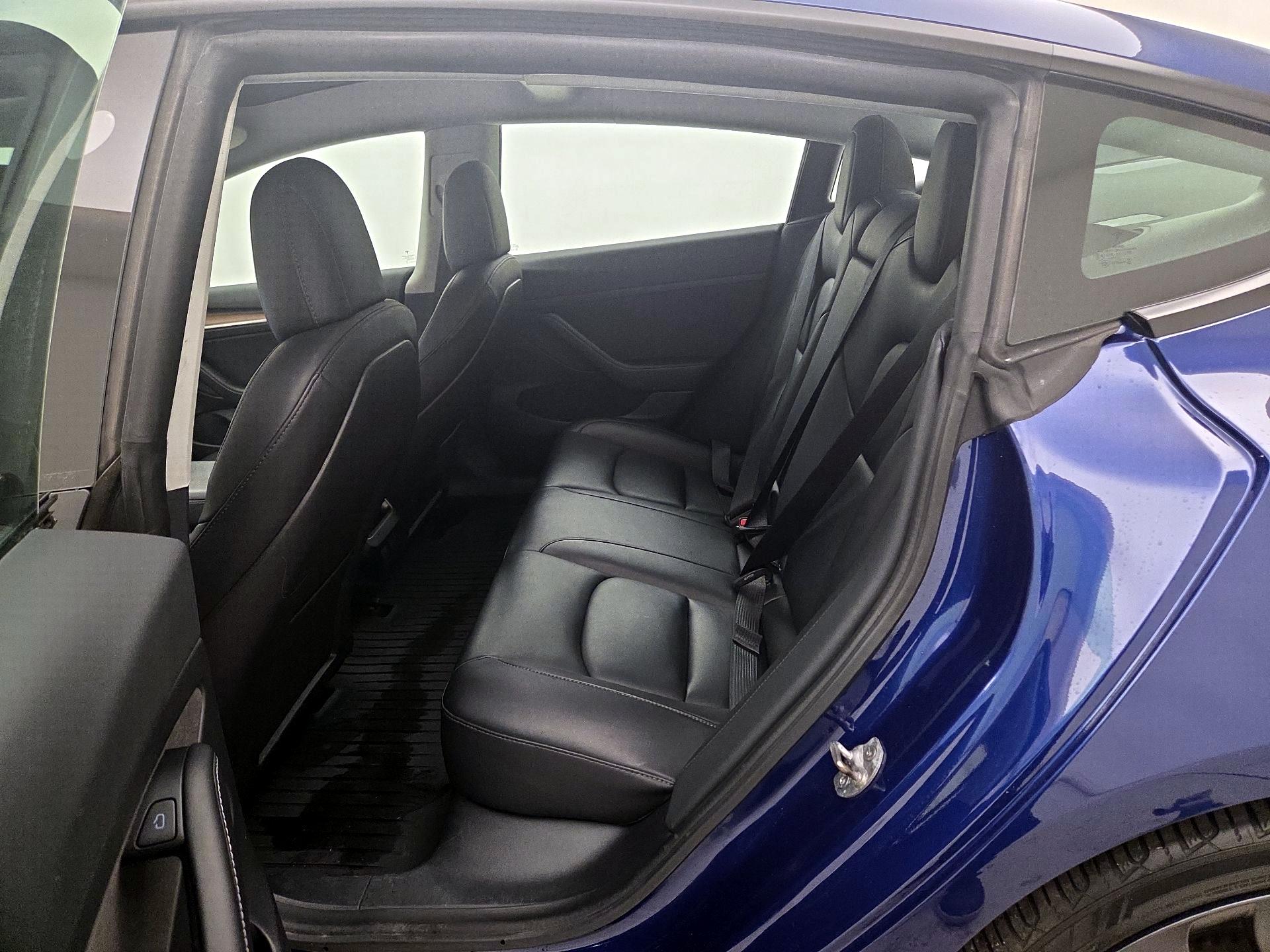Thumbnail: 2021 Tesla Model 3 - 19
