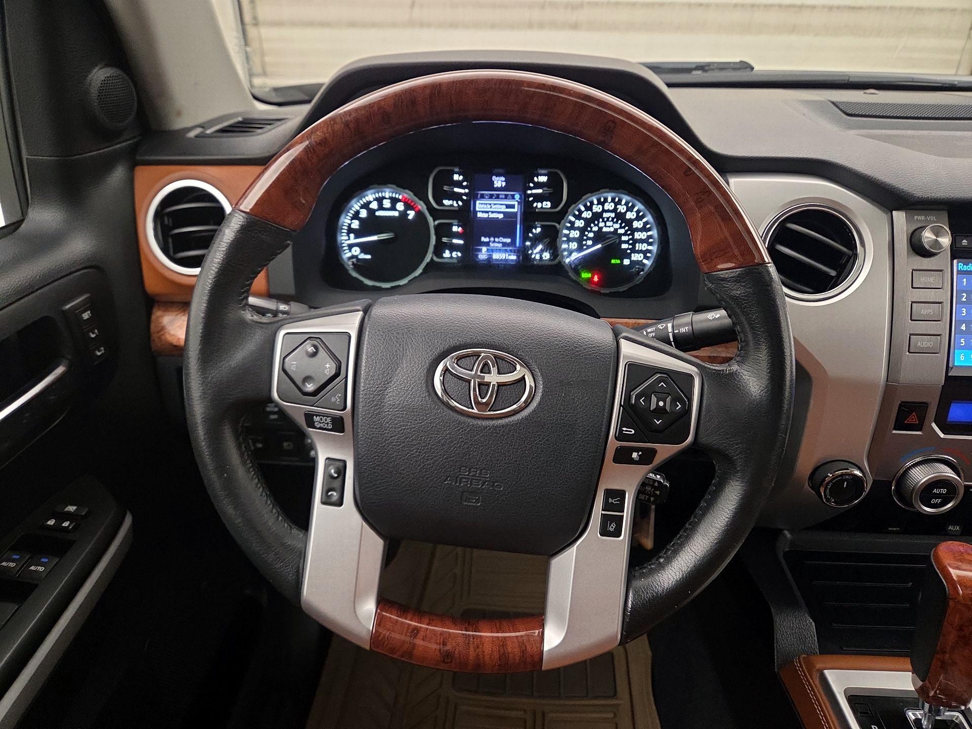 Thumbnail: 2018 Toyota Tundra - 10
