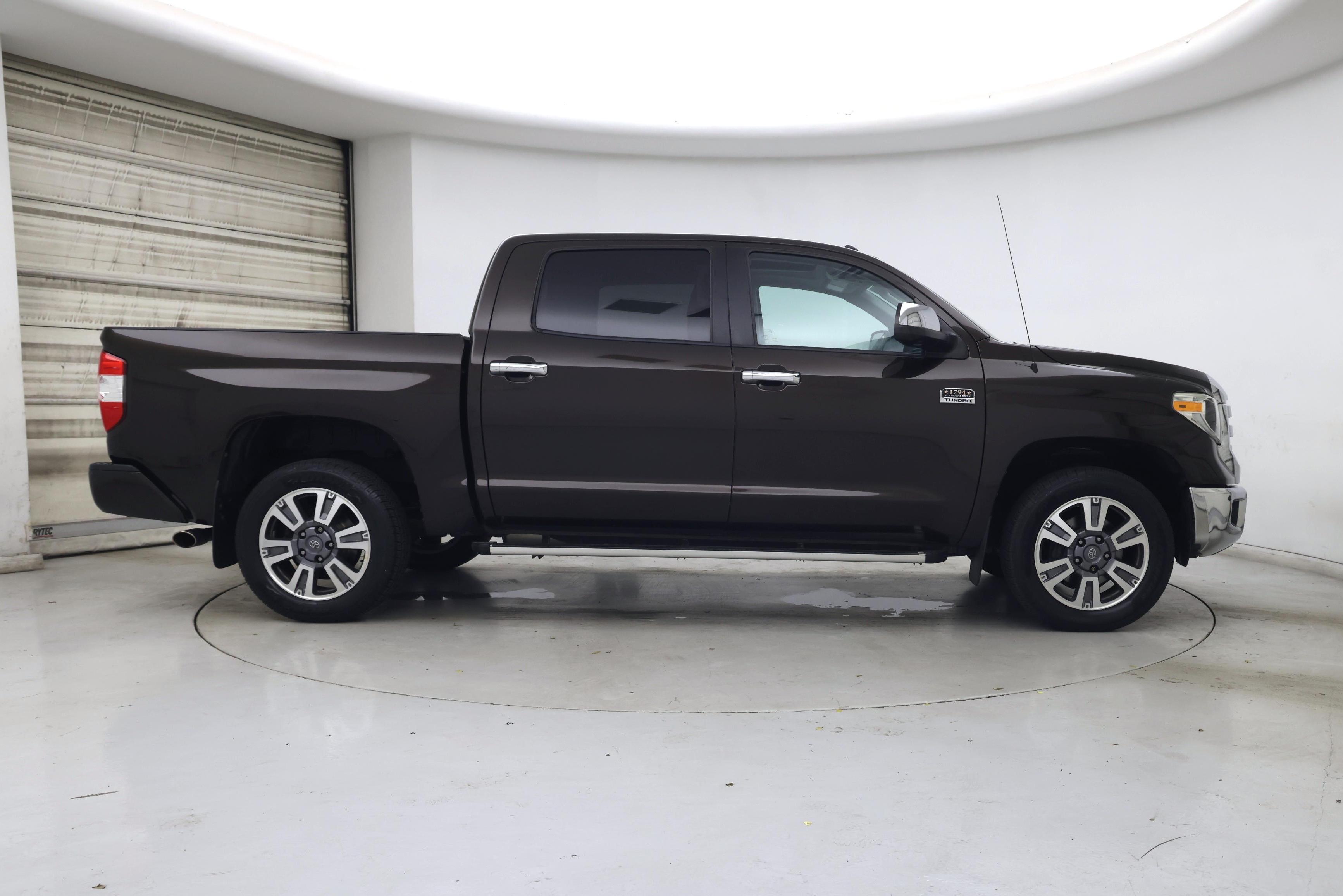 Thumbnail: 2018 Toyota Tundra - 7