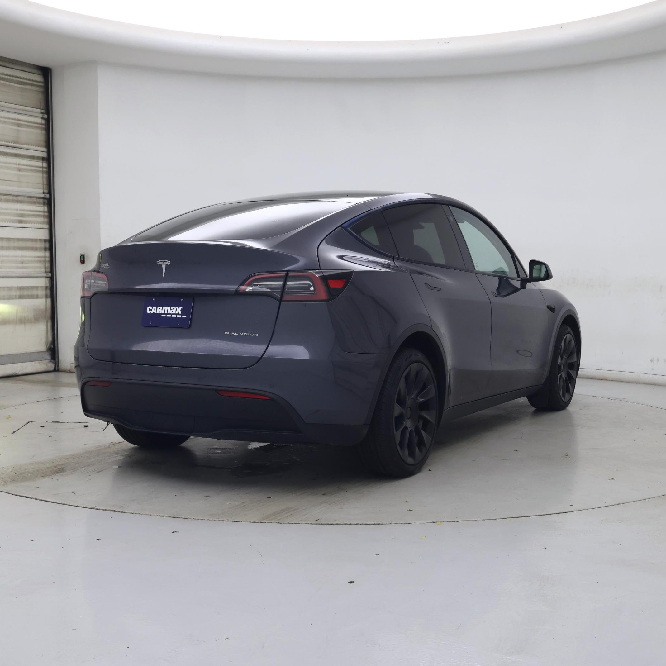 Thumbnail: 2022 Tesla Model Y - 8