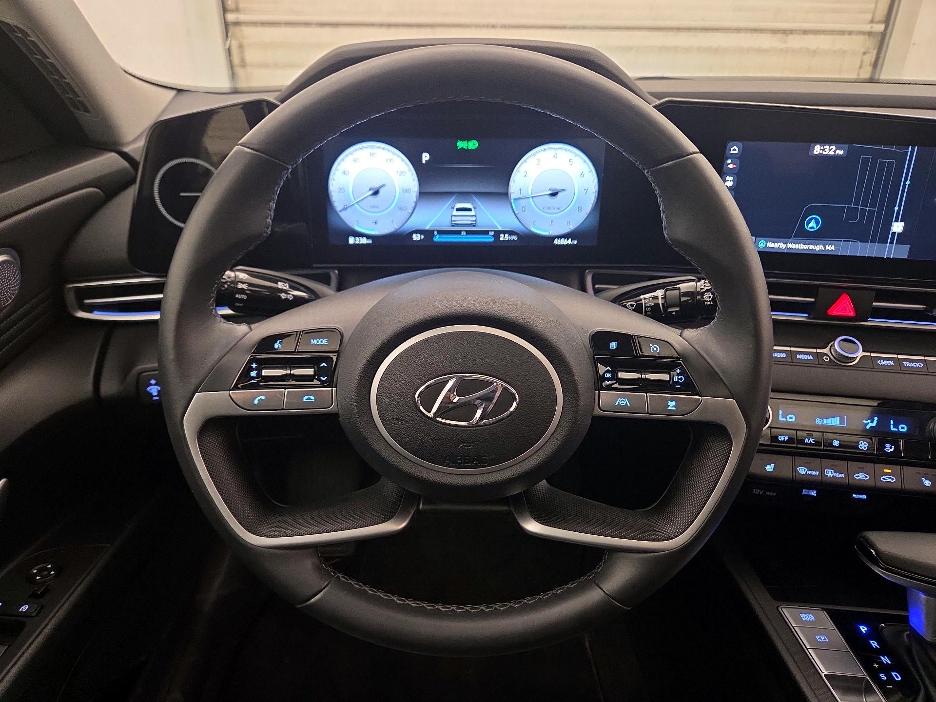 Thumbnail: 2023 Hyundai Elantra - 10