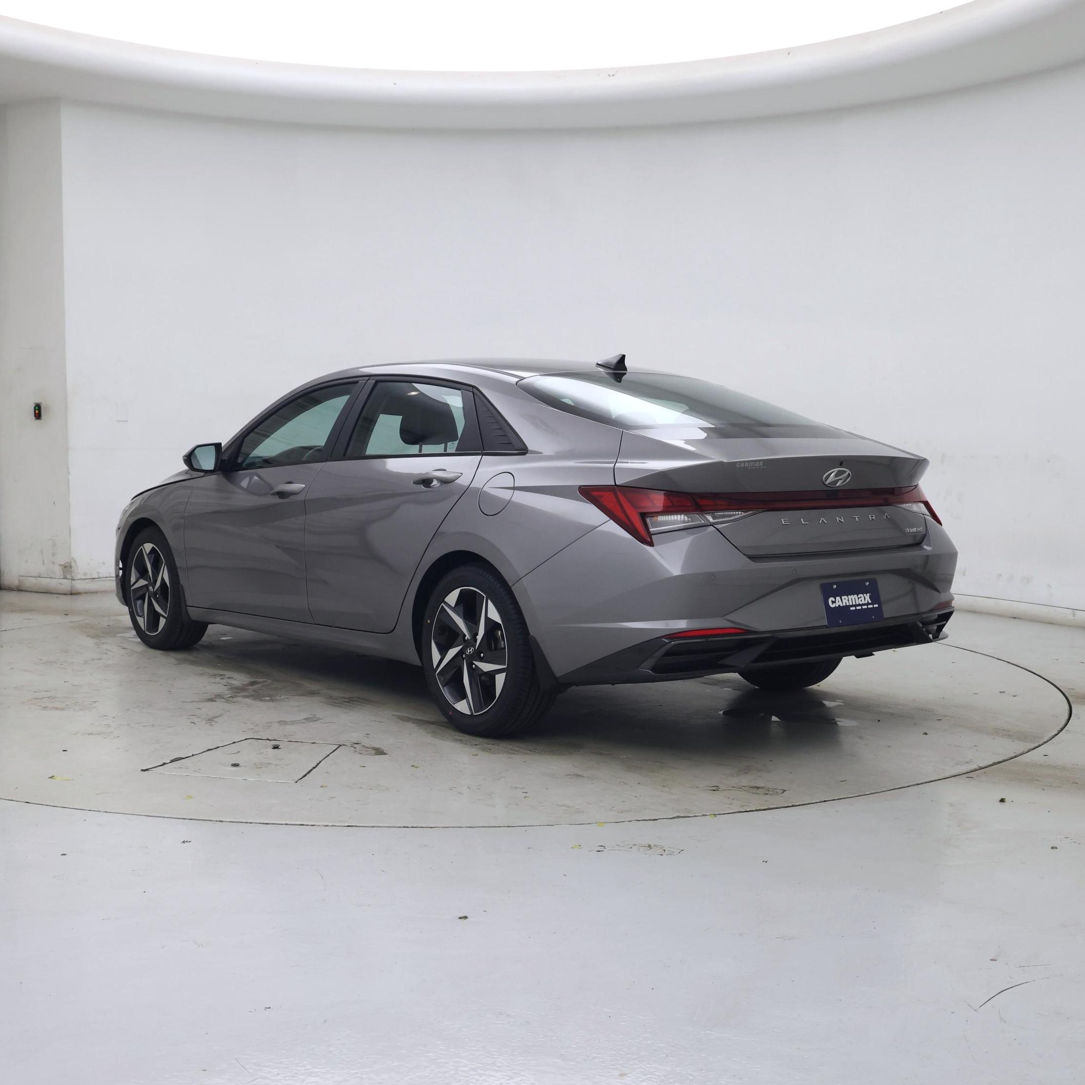 Thumbnail: 2023 Hyundai Elantra - 2