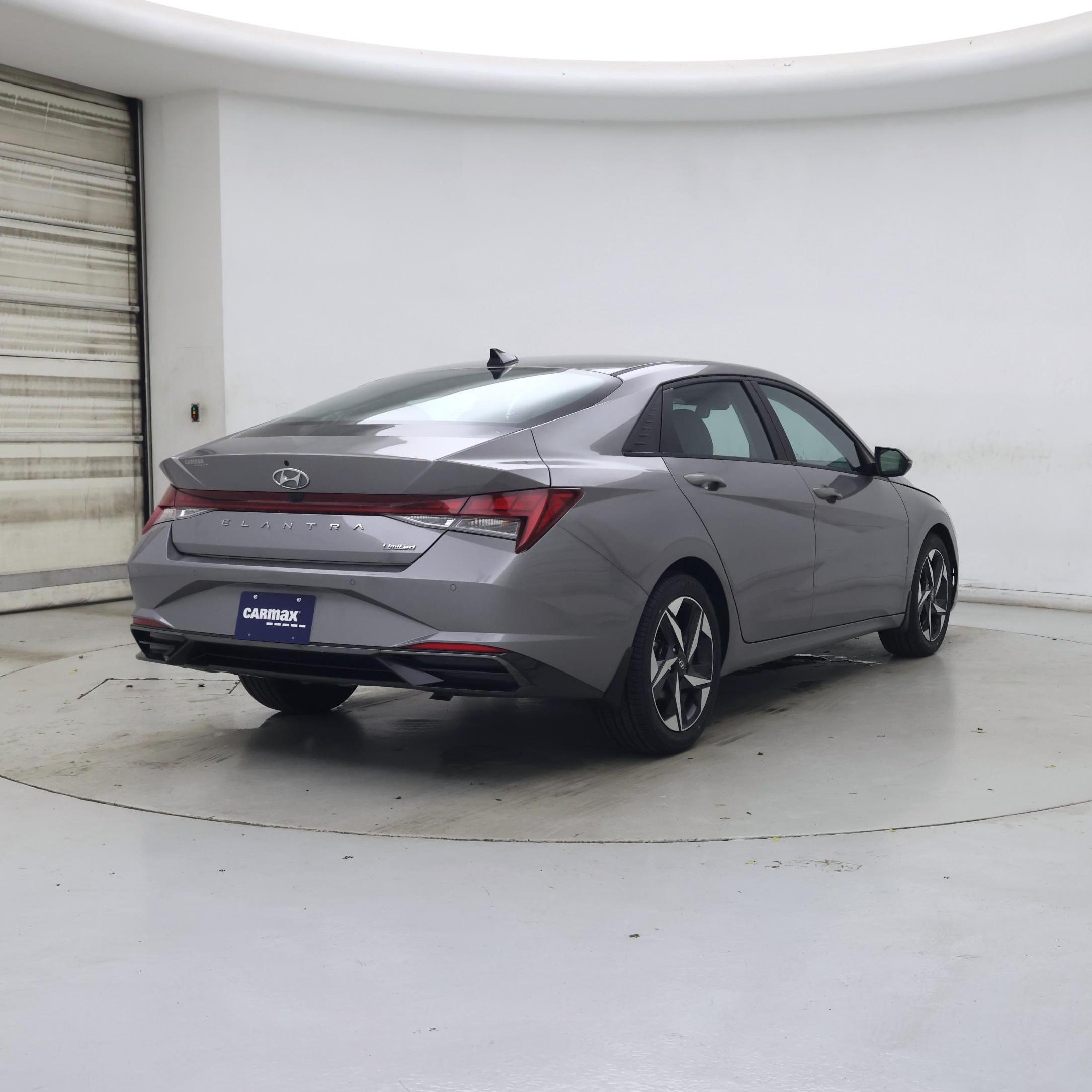 Thumbnail: 2023 Hyundai Elantra - 8