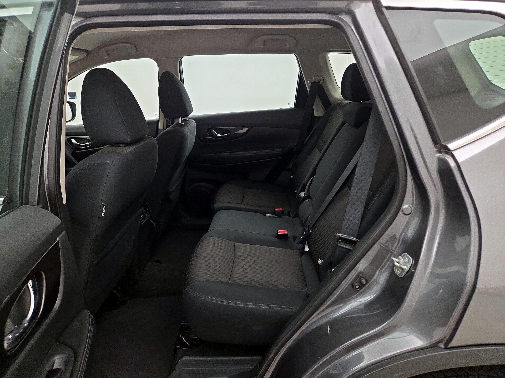 Thumbnail: 2018 Nissan Rogue - 19