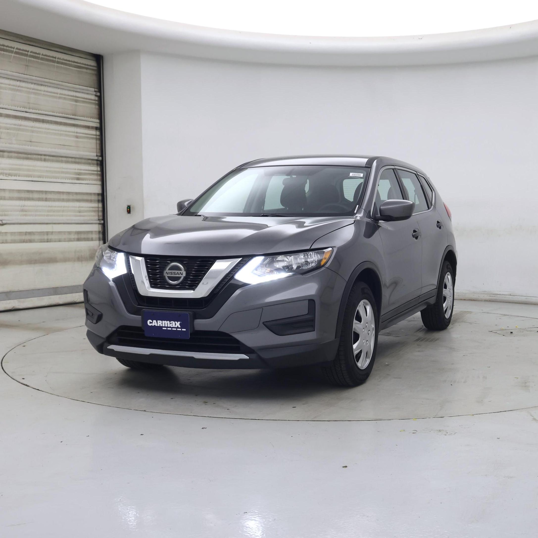 Thumbnail: 2018 Nissan Rogue - 4