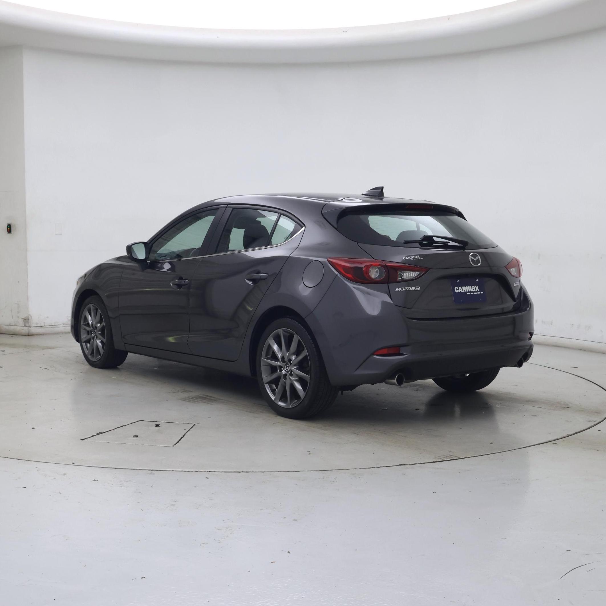 Thumbnail: 2018 Mazda Mazda3 - 2
