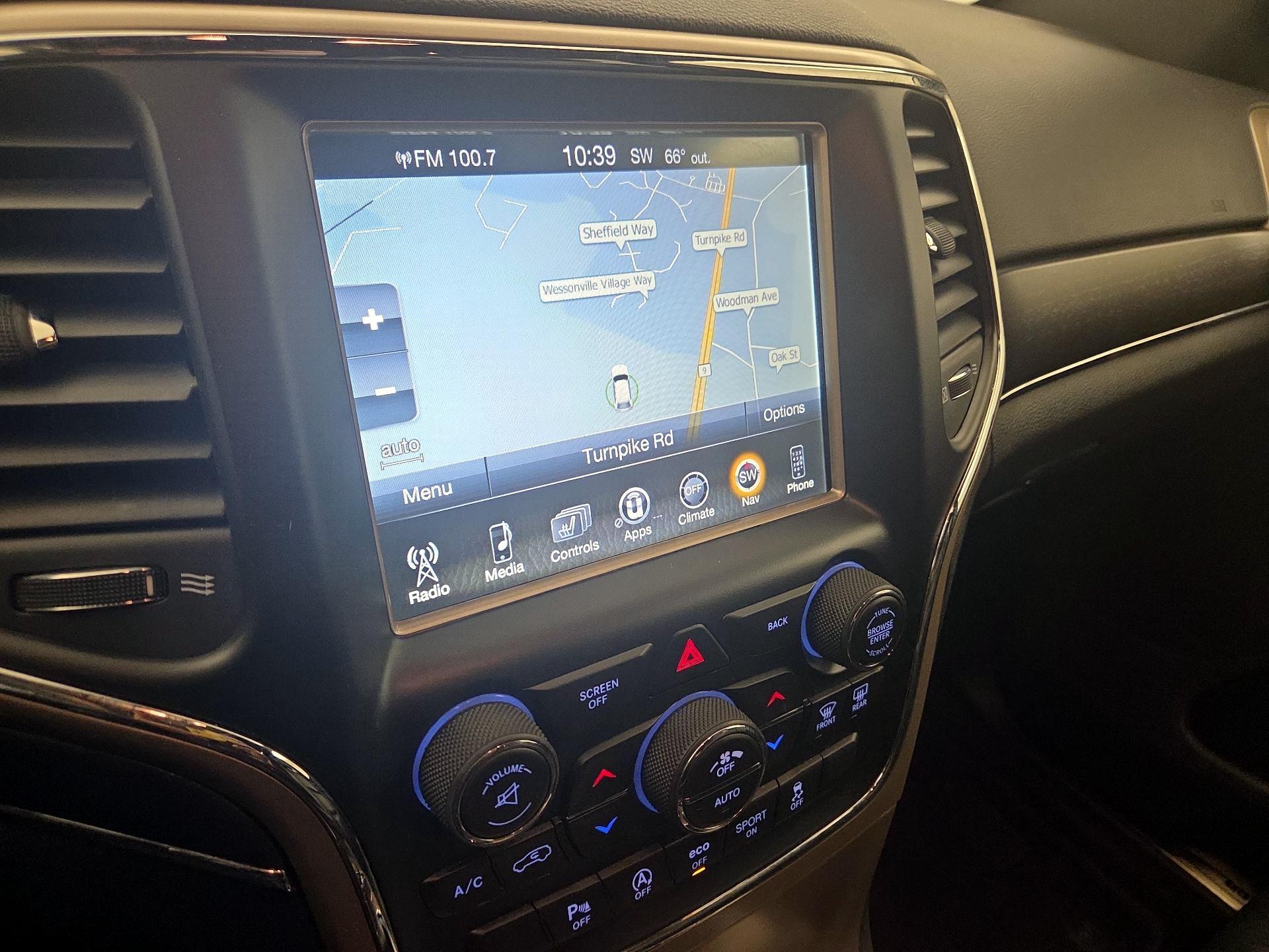 Thumbnail: 2017 Jeep Grand Cherokee - 14