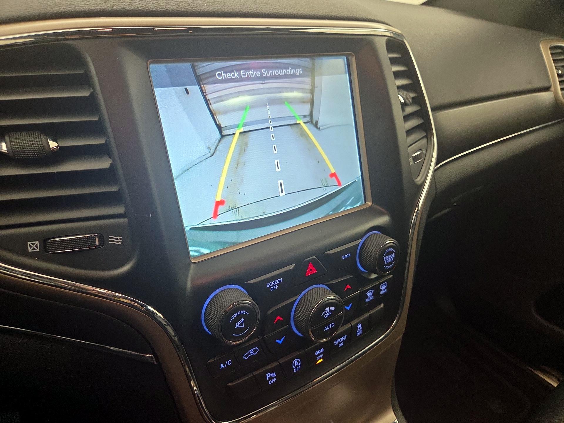 Thumbnail: 2017 Jeep Grand Cherokee - 15