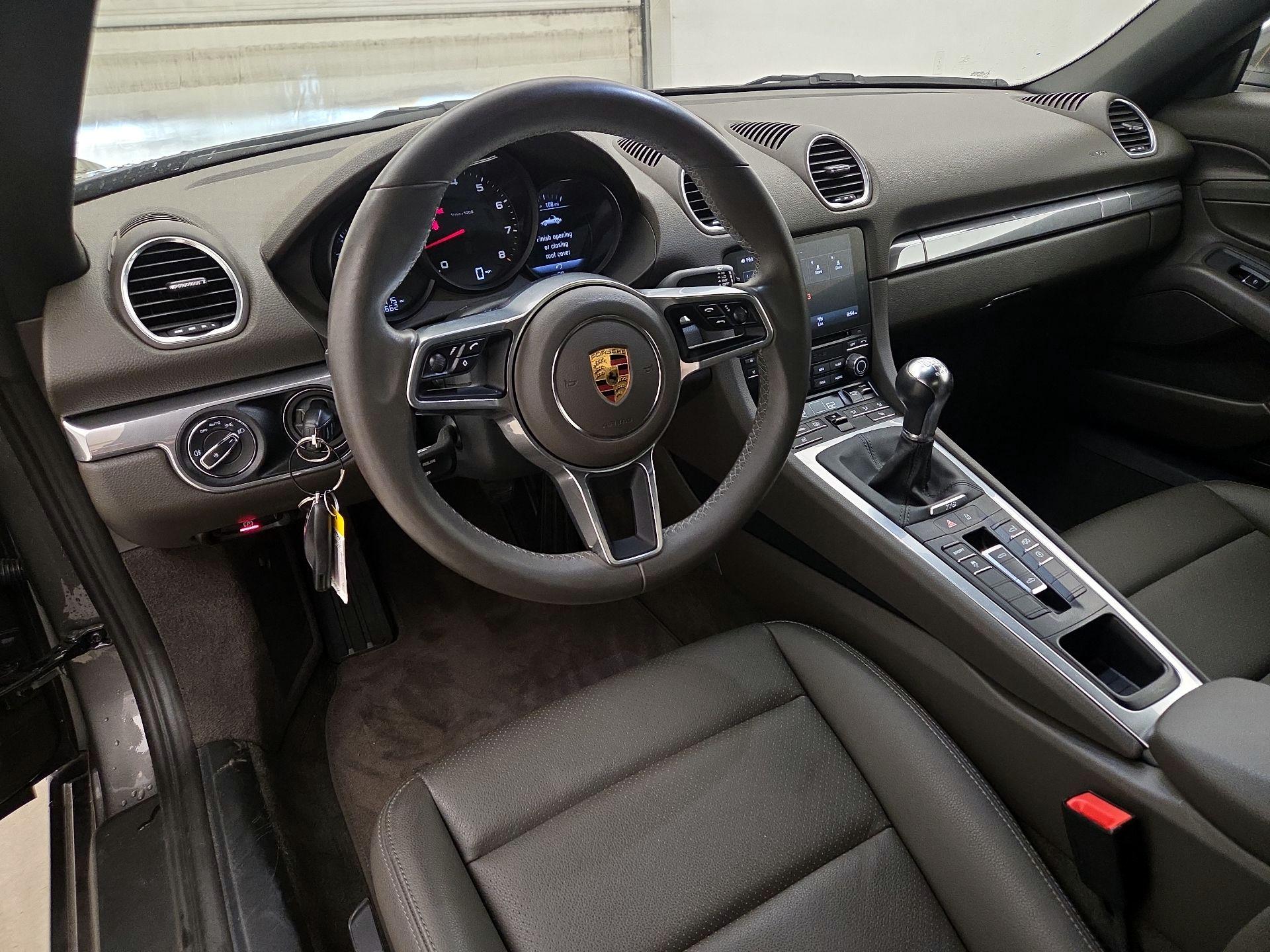Thumbnail: 2022 Porsche 718 Boxster - 9