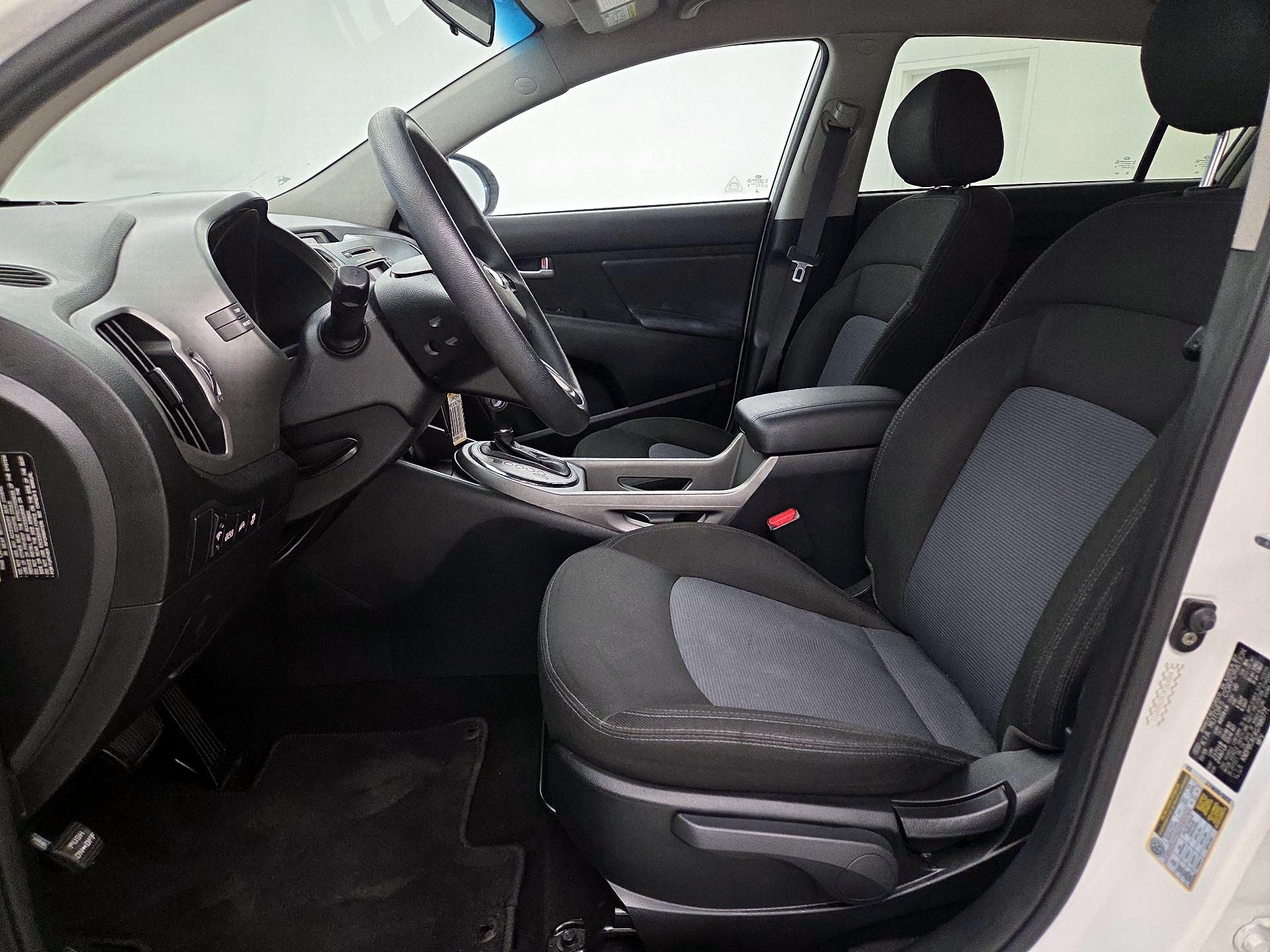 Thumbnail: 2016 Kia Sportage - 11