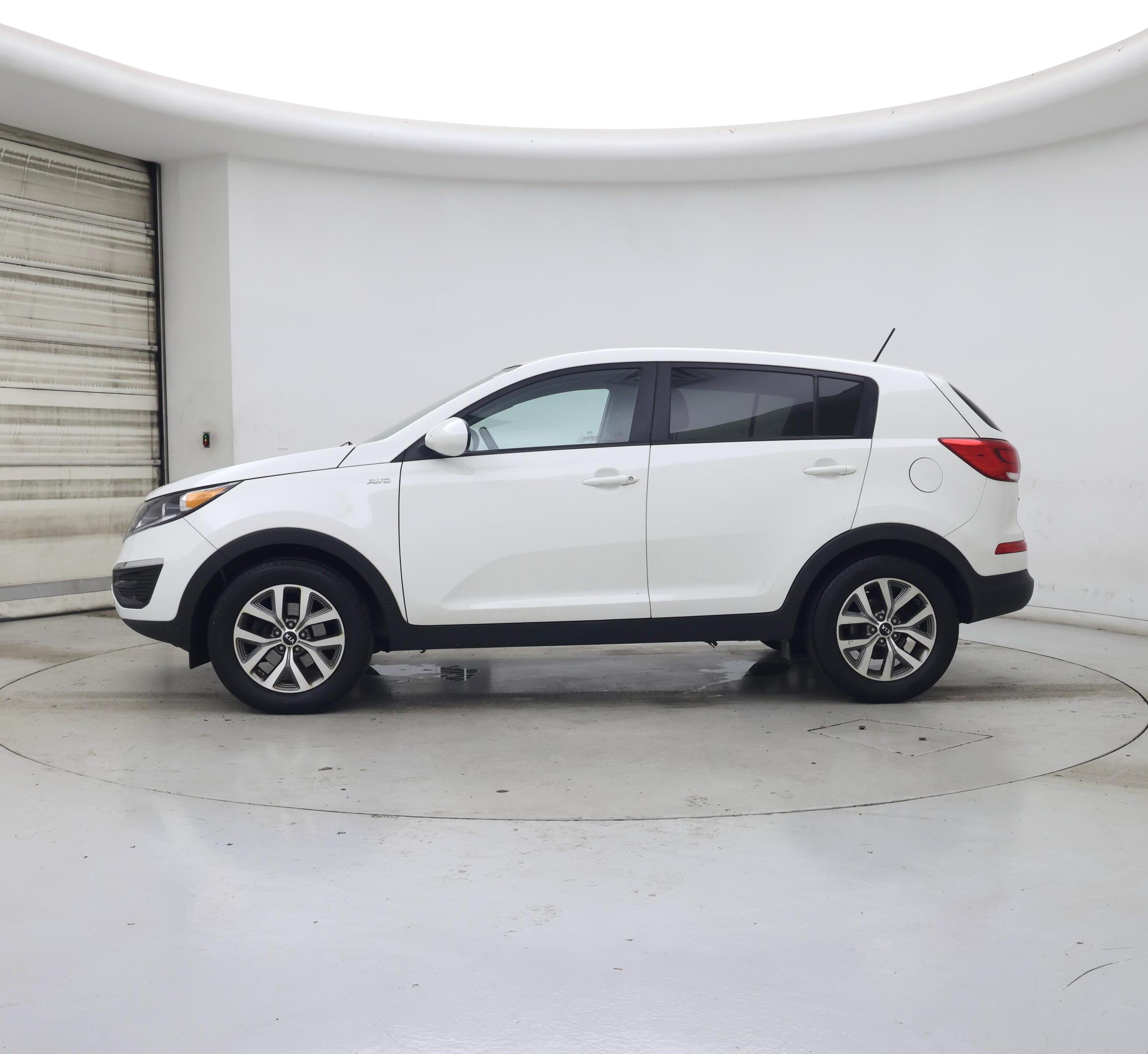 Thumbnail: 2016 Kia Sportage - 3