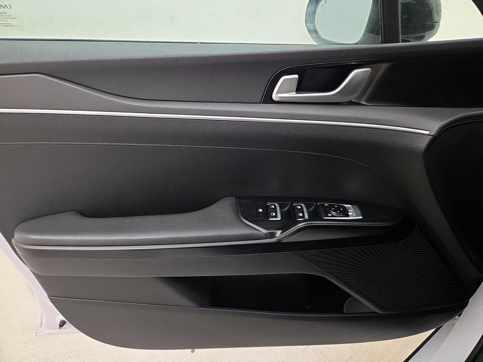 Thumbnail: 2021 Kia K5 - 12
