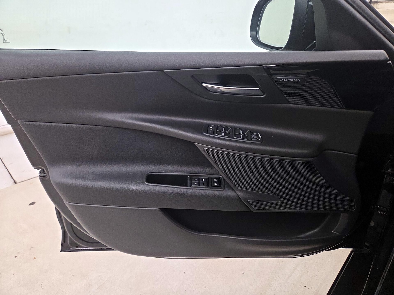 2018 Jaguar XE Premium - Photo 13