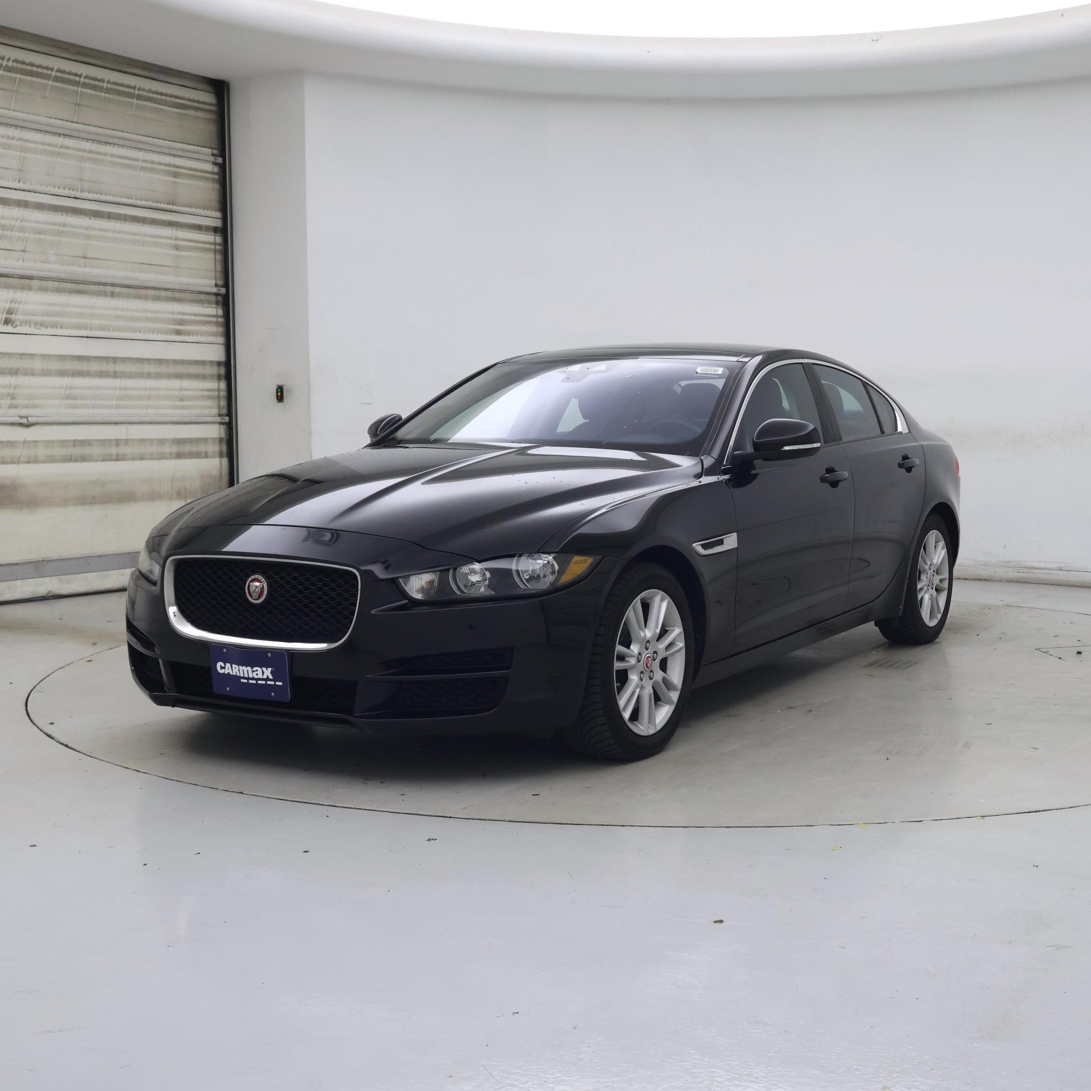Thumbnail: 2018 Jaguar XE - 4
