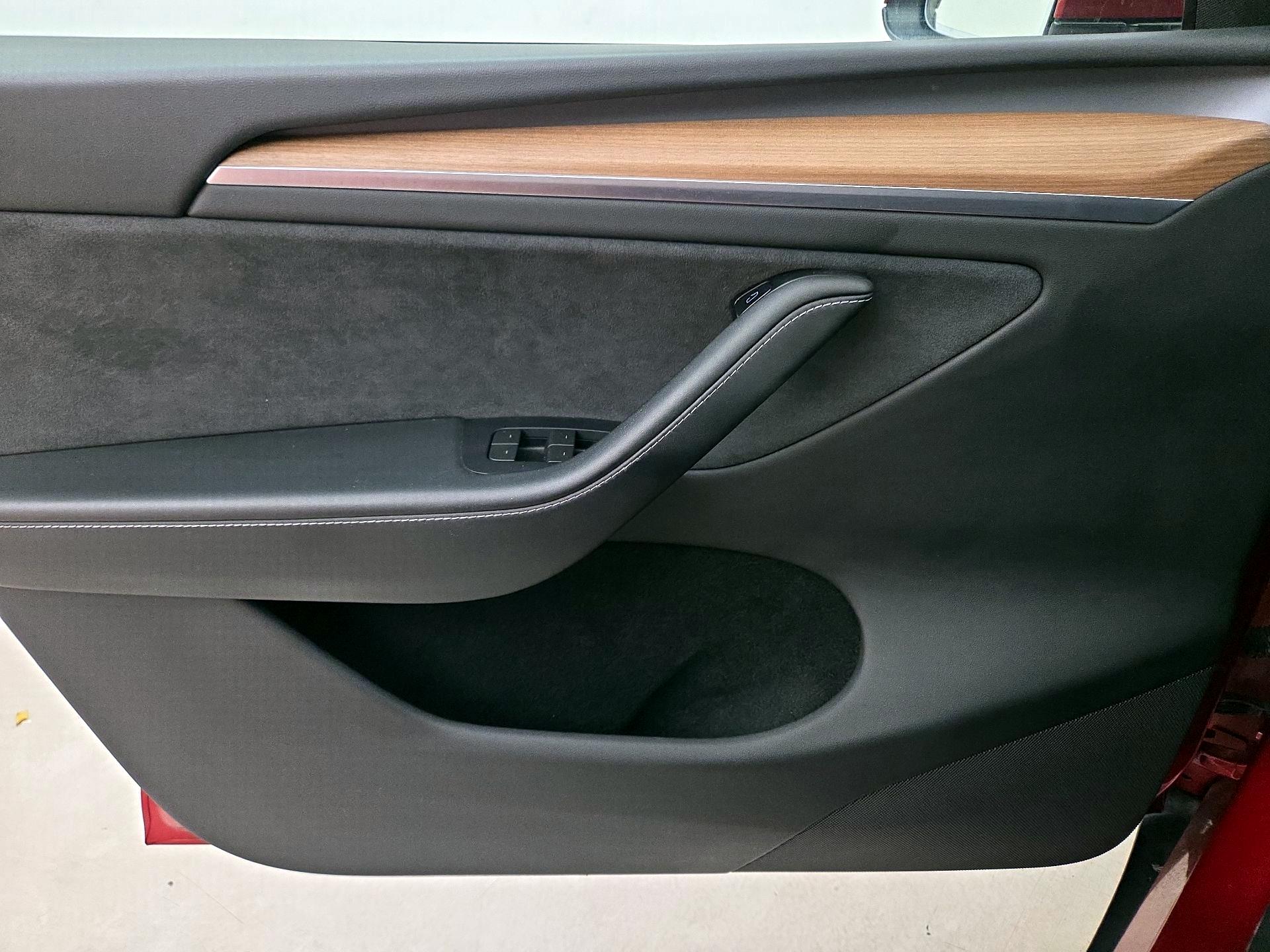 Thumbnail: 2024 Tesla Model Y - 12