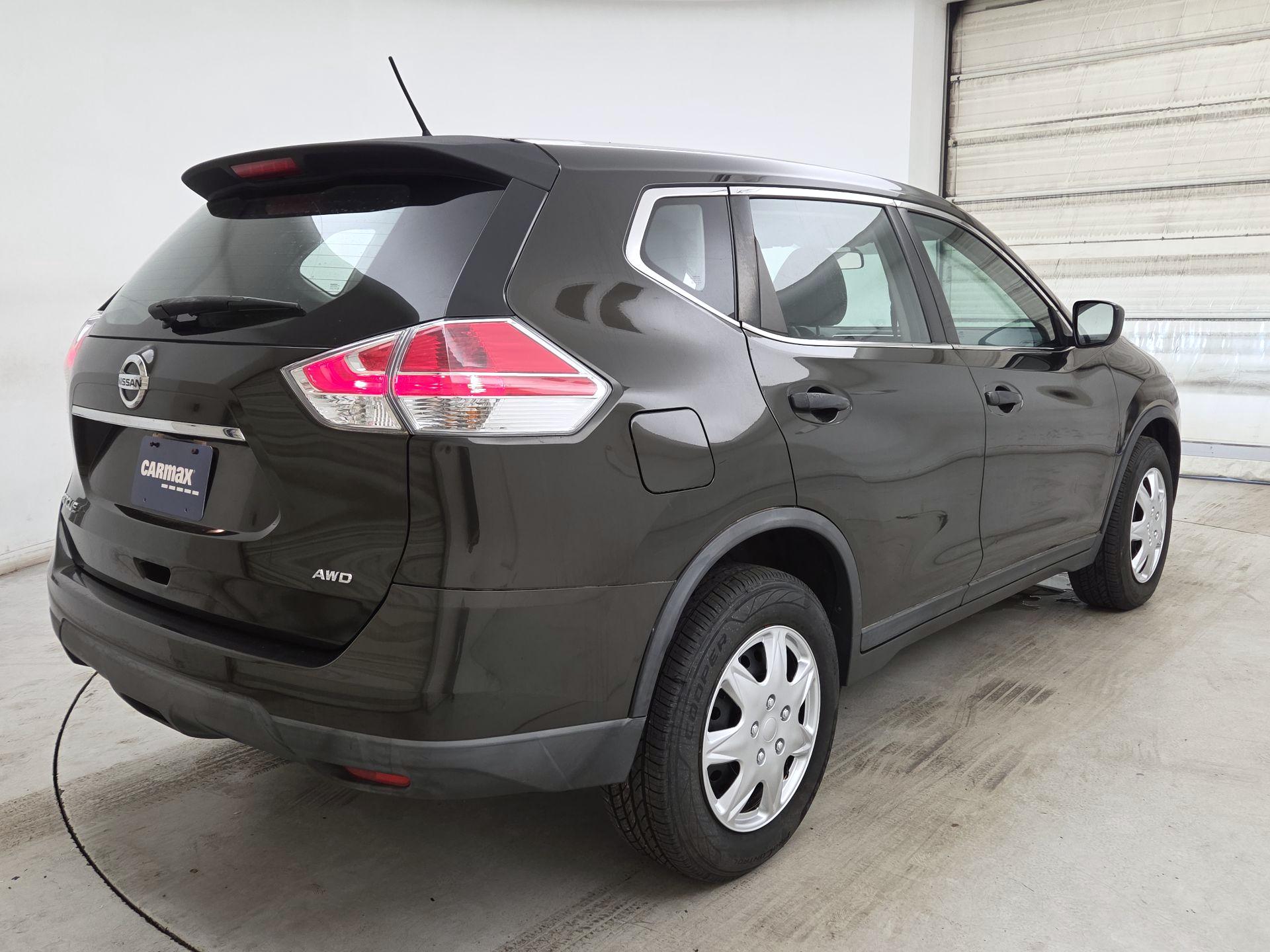 Thumbnail: 2016 Nissan Rogue - 5