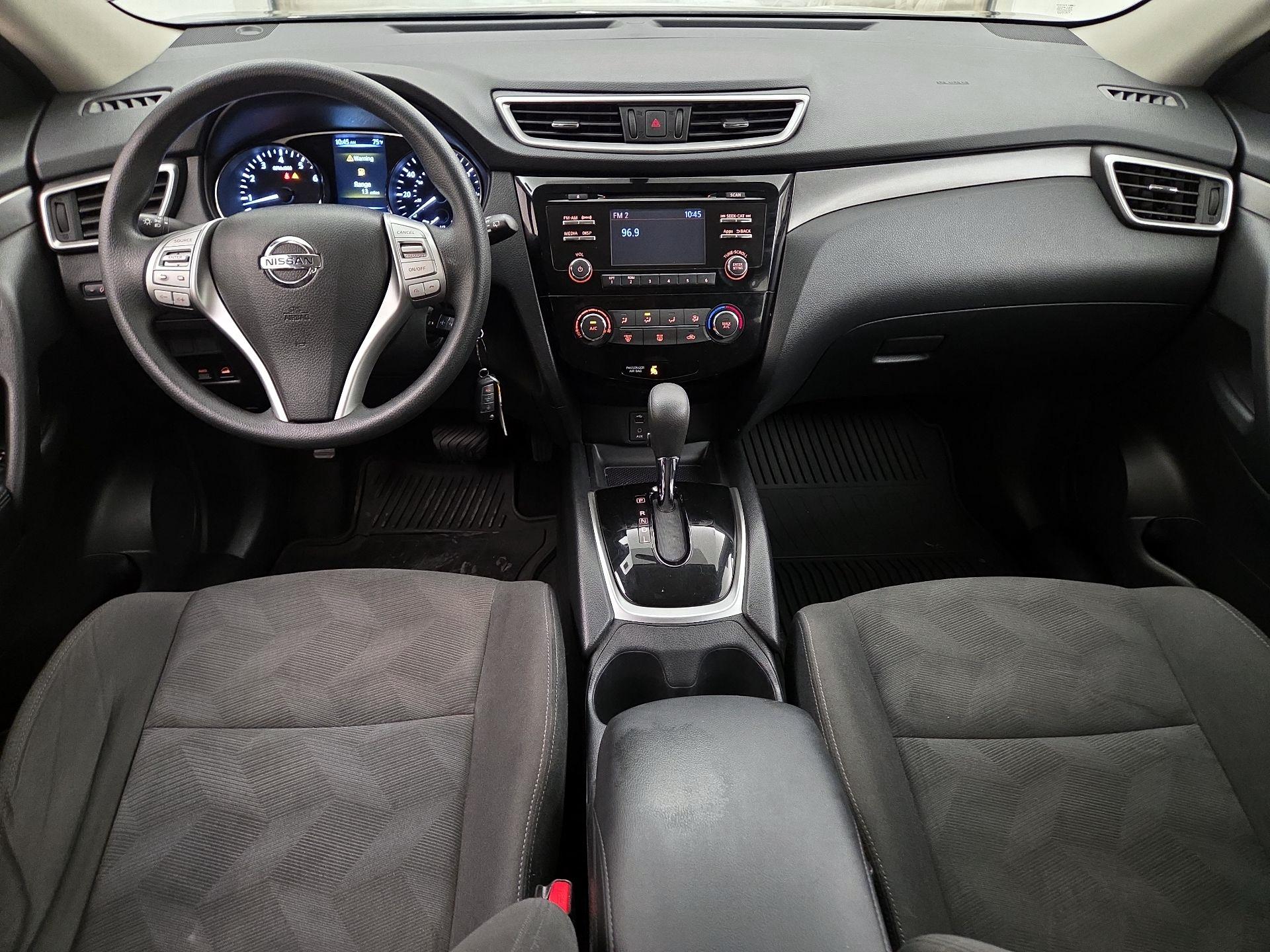 Thumbnail: 2016 Nissan Rogue - 8