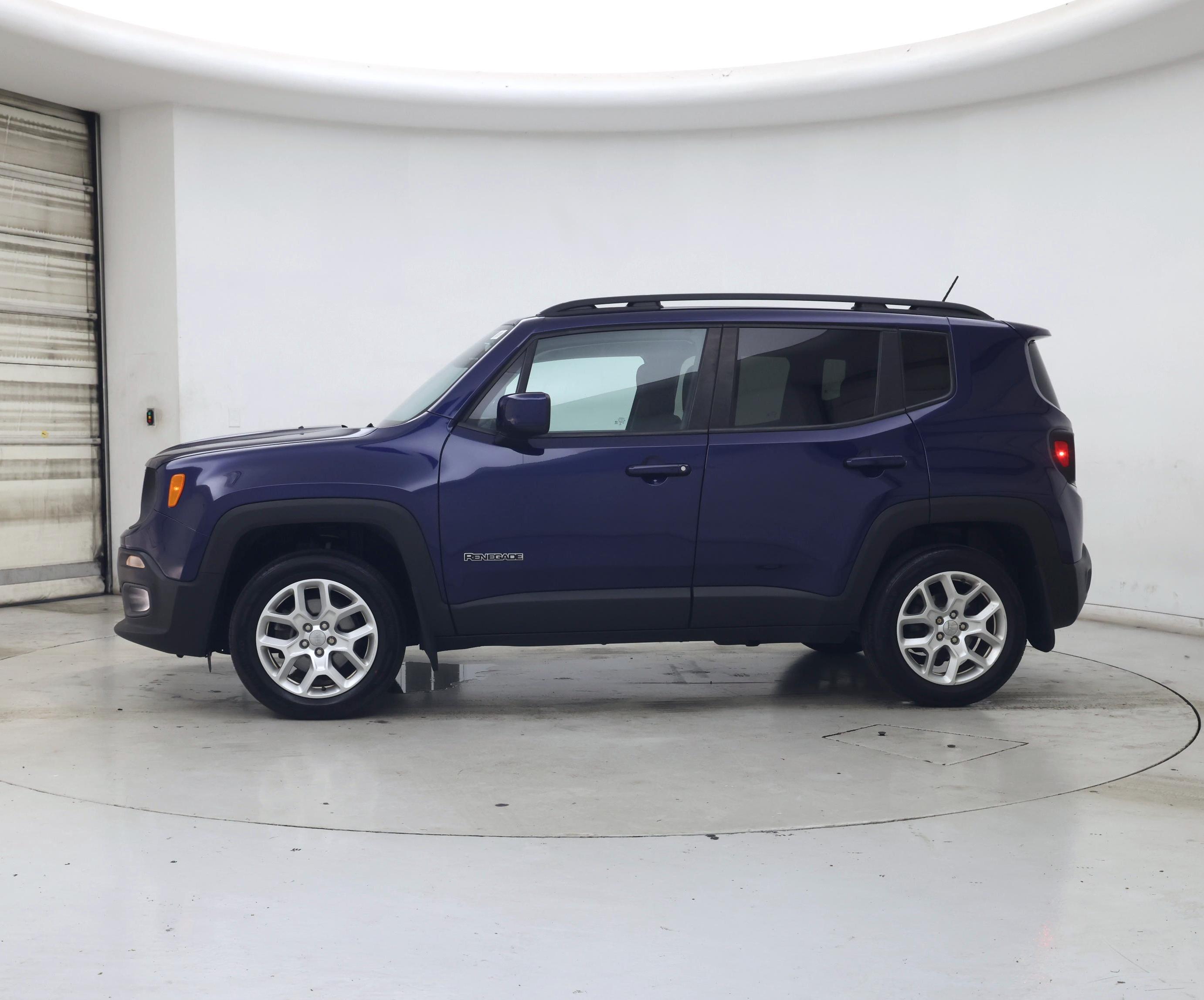 Thumbnail: 2017 Jeep Renegade - 3